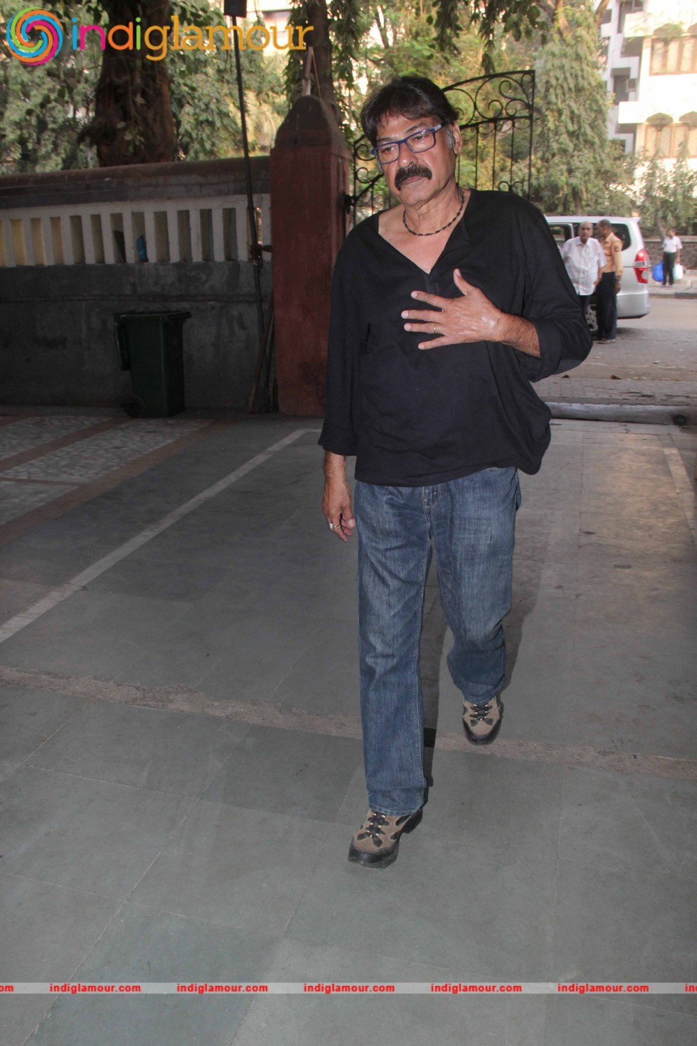 Prayer Meet of Divya Dutta Mother Event hd photo