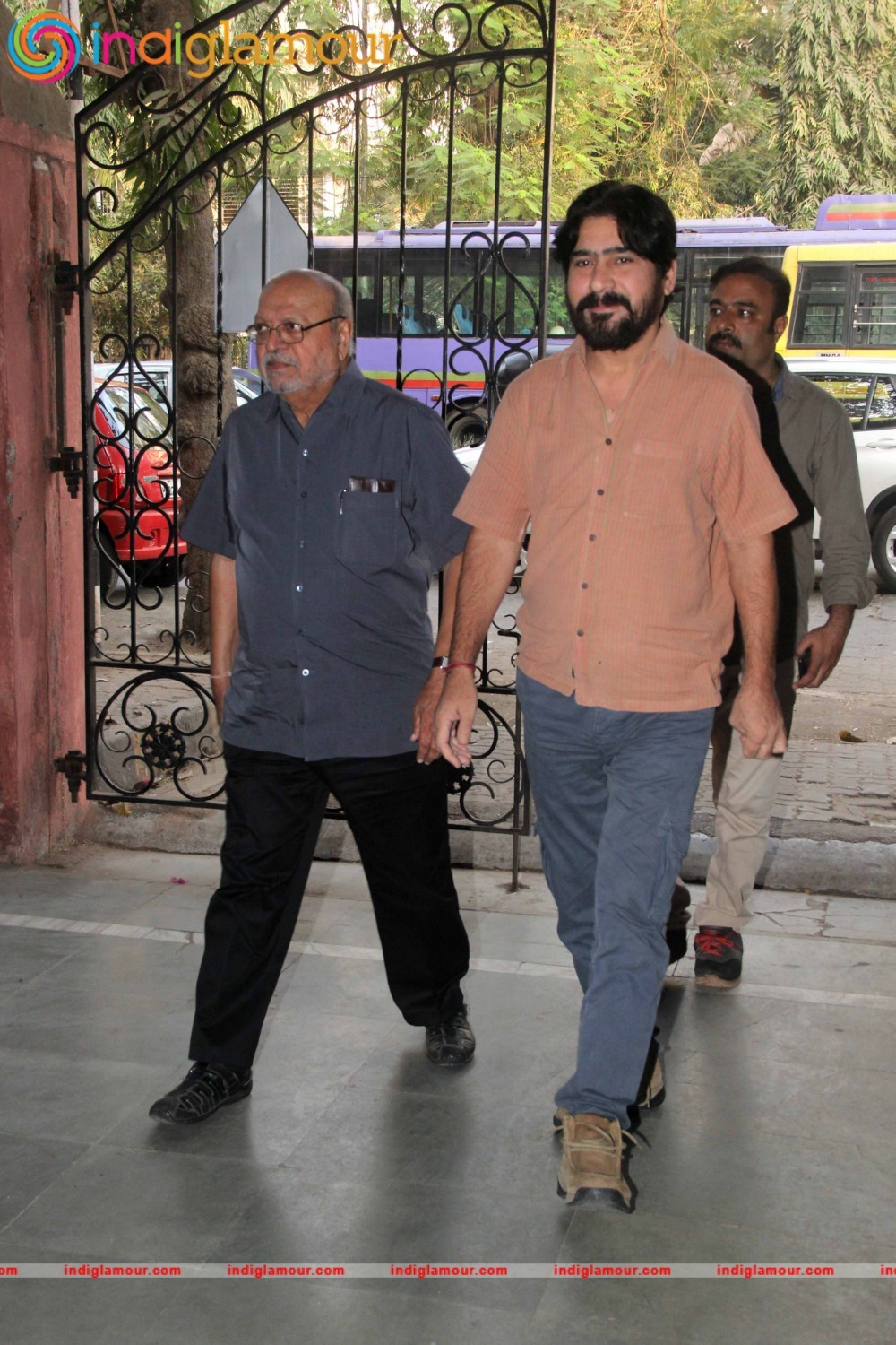 Prayer Meet of Divya Dutta Mother Event hd photo