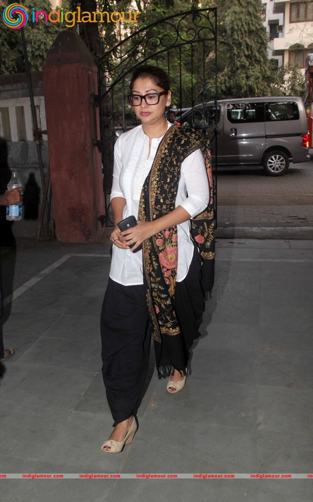 Prayer Meet of Divya Dutta Mother Event hd photo