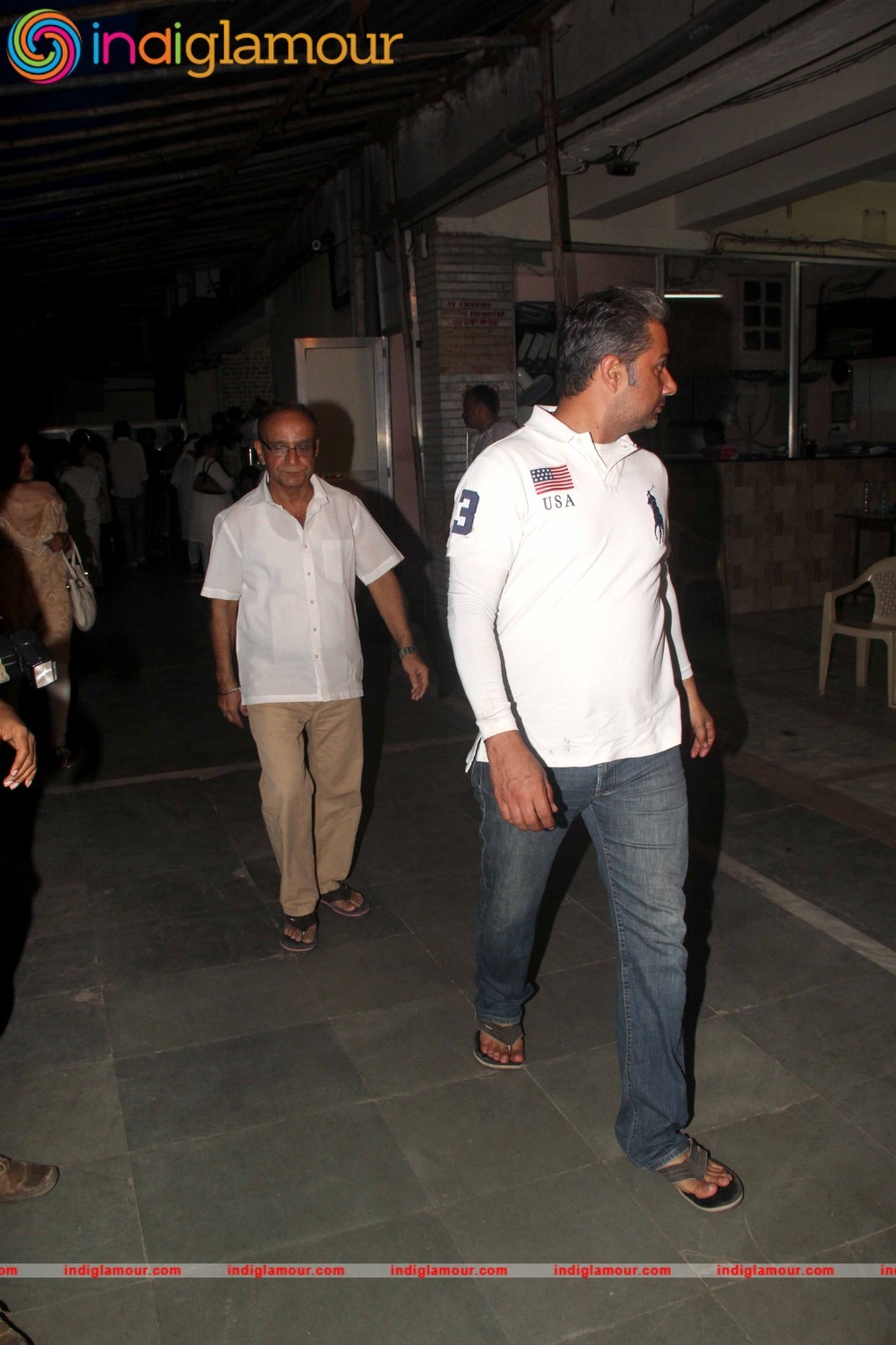 Prayer Meet of Divya Dutta Mother Event hd photo