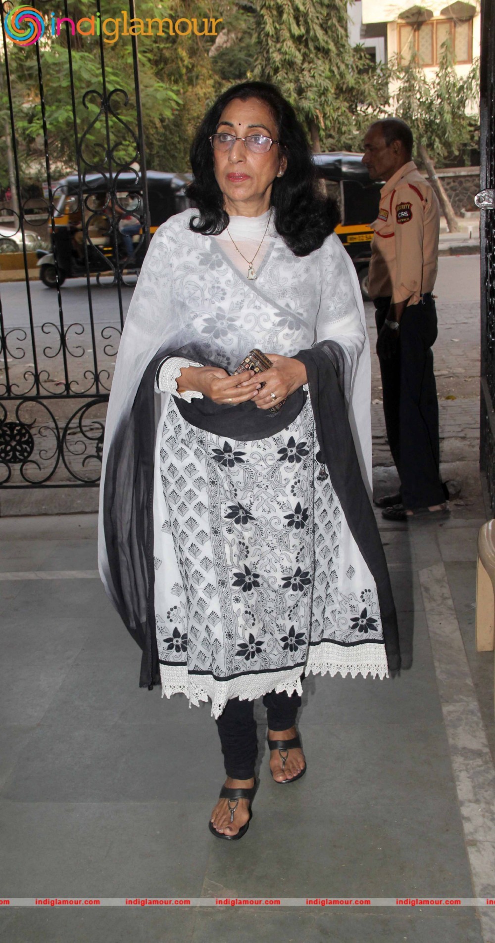 Prayer Meet of Divya Dutta Mother Event hd photo