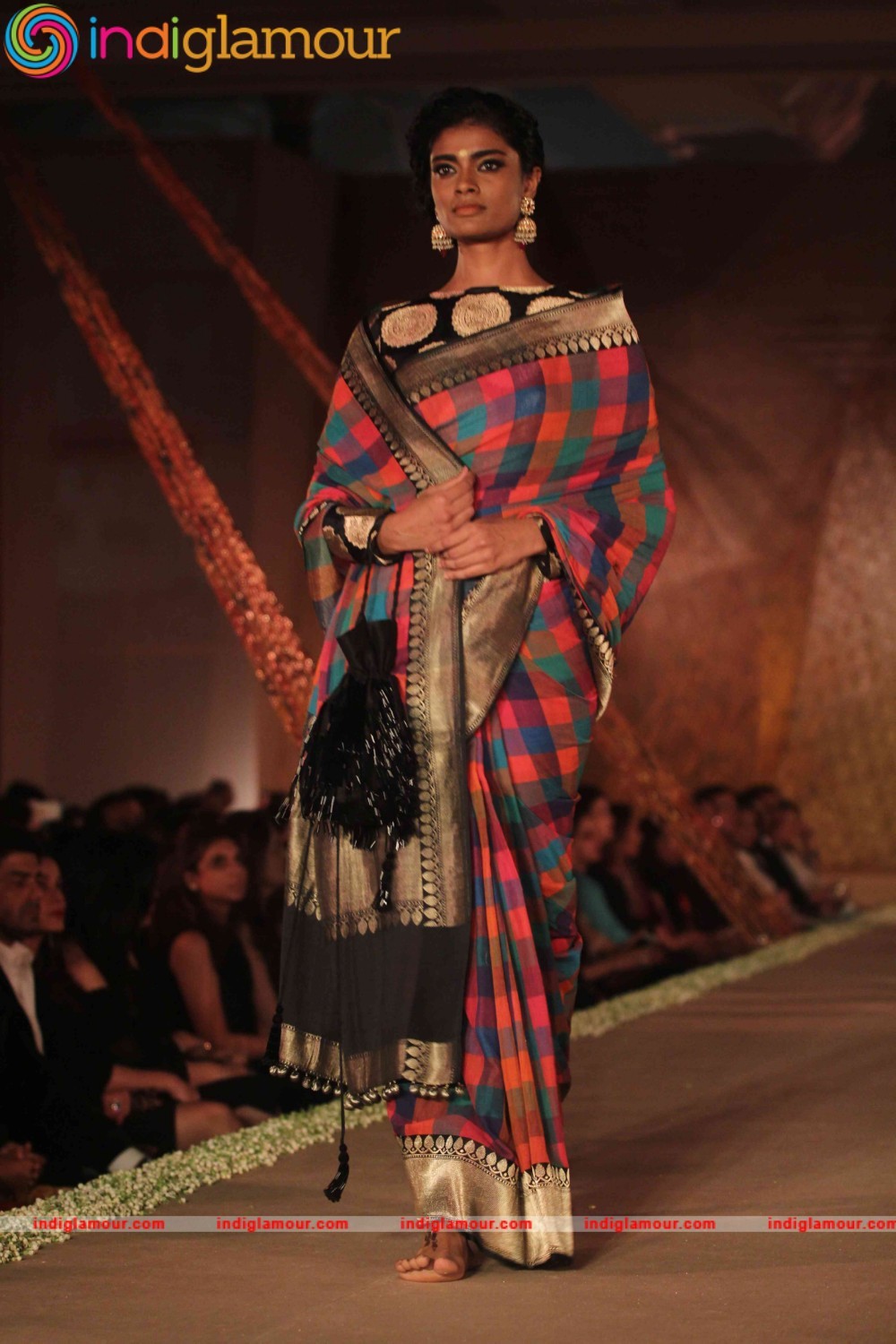 Introduction of Manish Malhotra New Collection The Regal Threads Event hd photo