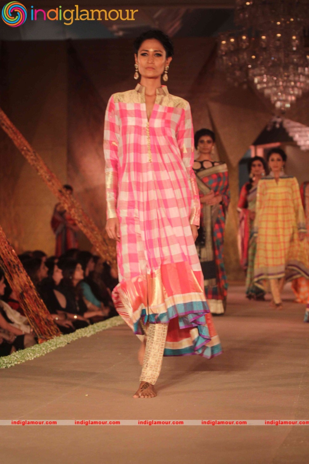 Introduction of Manish Malhotra New Collection The Regal Threads Event hd photo