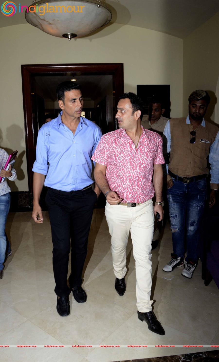 Akshay Kumar Promote Airlift Event hd photo