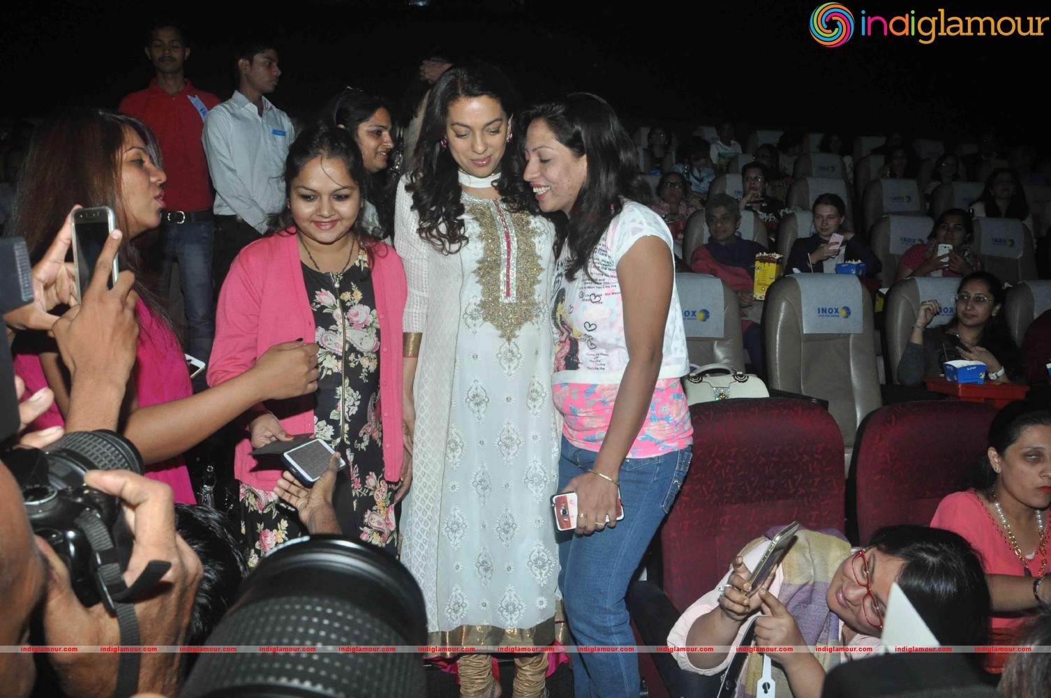 Juhi Chawla Host Special Screening Of Film Chalk N Duster Event hd photo