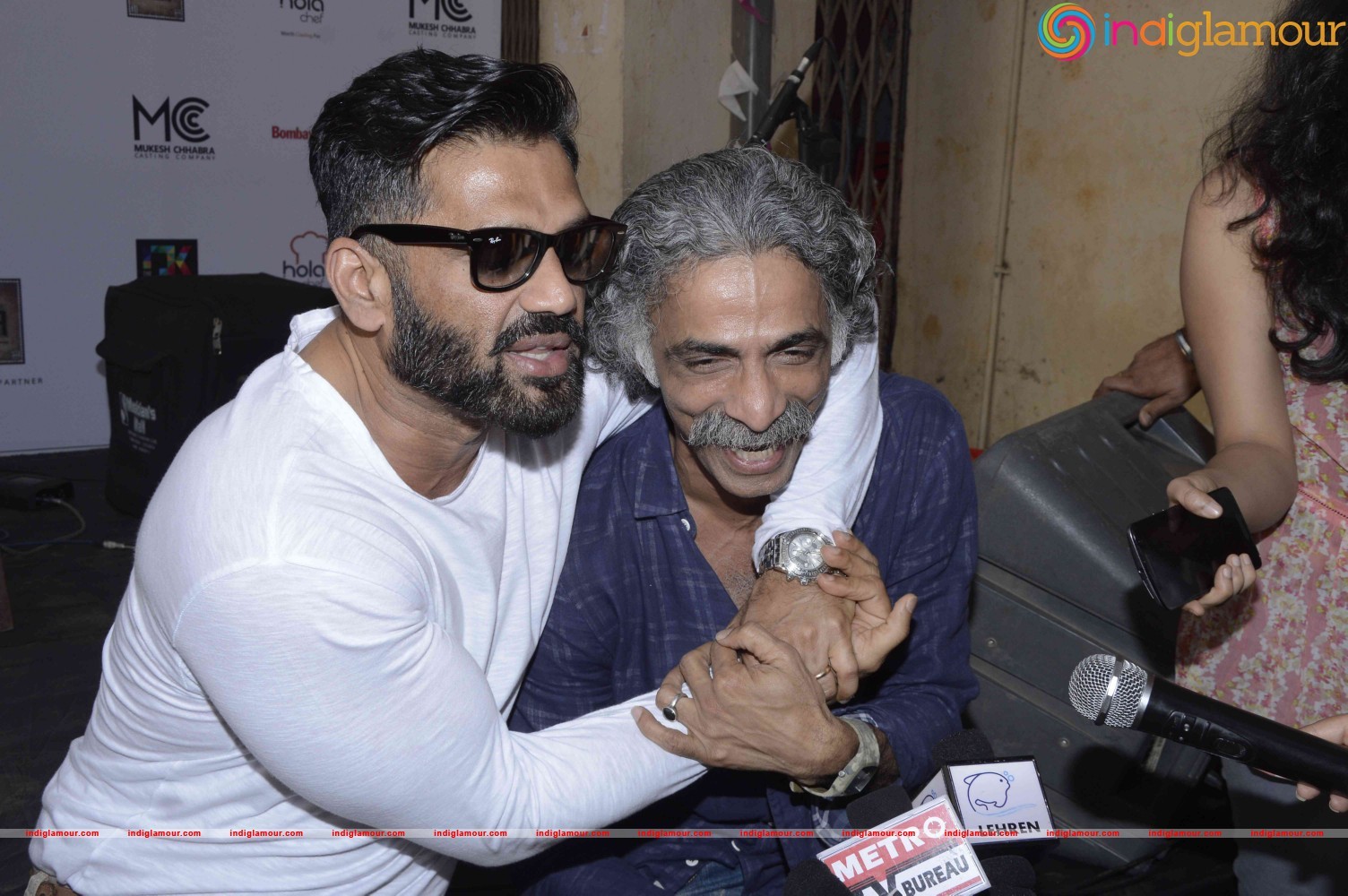Suniel Shetty And Manoj Bajpai Attend Khidkiyan Theatre Festival Event hd photo