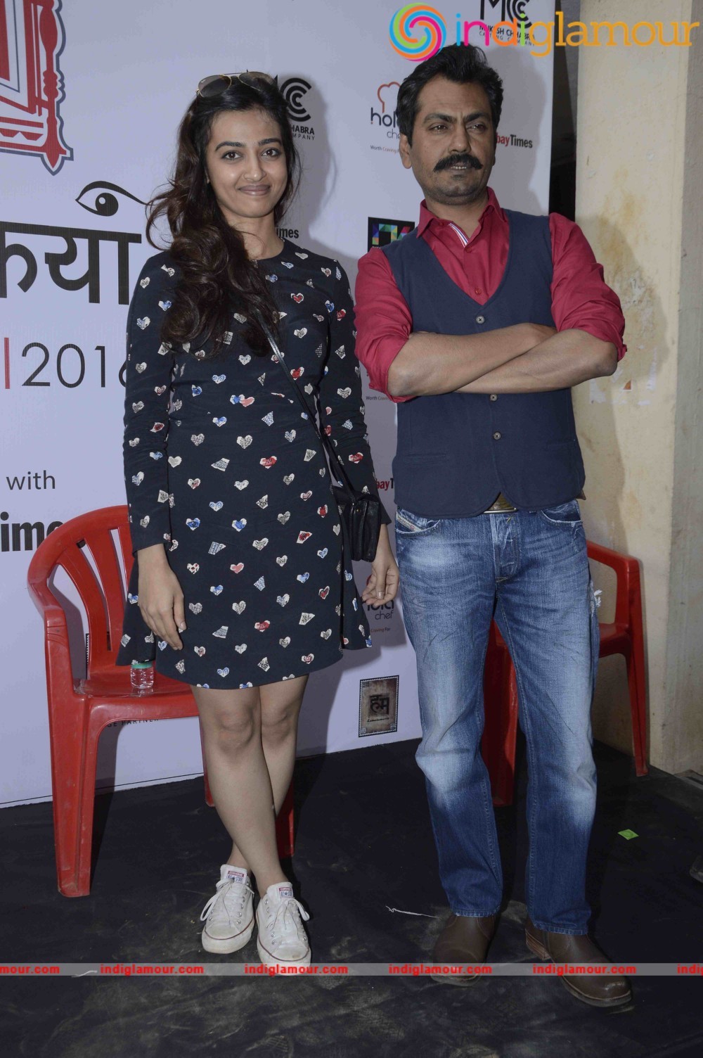 Nawazuddin Siddiqui and Radhika Apte Attend Khidkiyan Theatre Festival Event hd photo