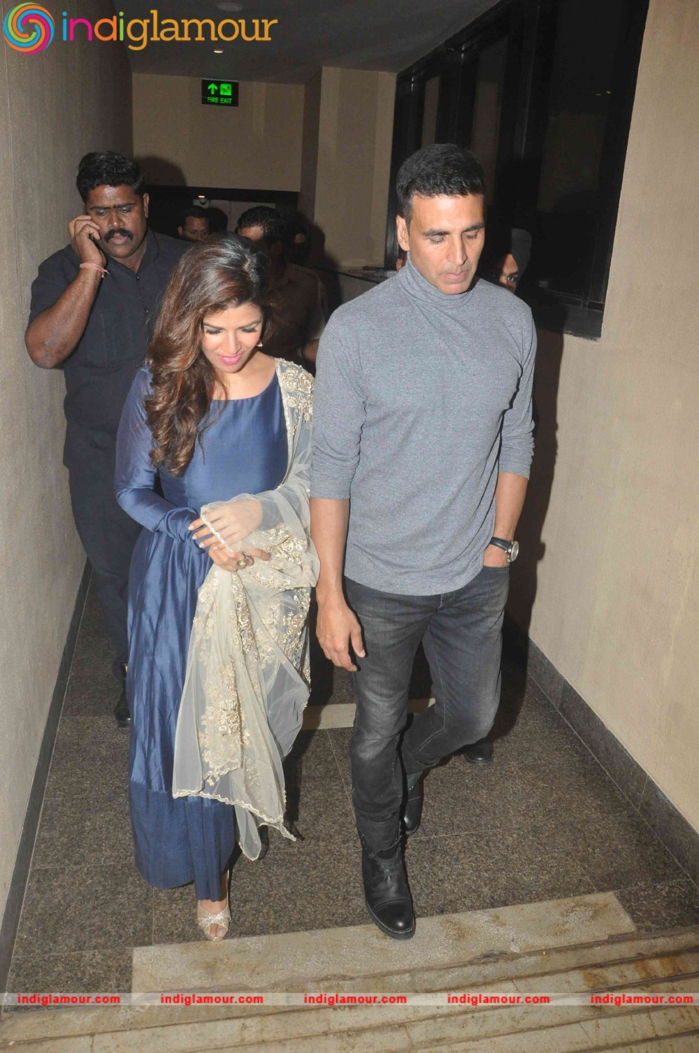 Akshay Kumar Nimrat Kaur and the Cast of Airlift Interact with the Audiance Event hd photo