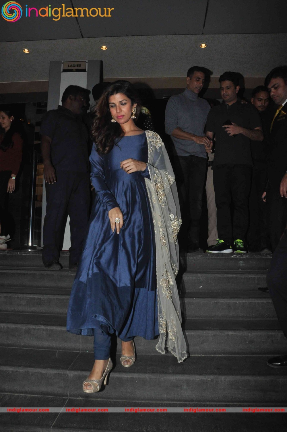 Akshay Kumar Nimrat Kaur and the Cast of Airlift Interact with the Audiance Event hd photo