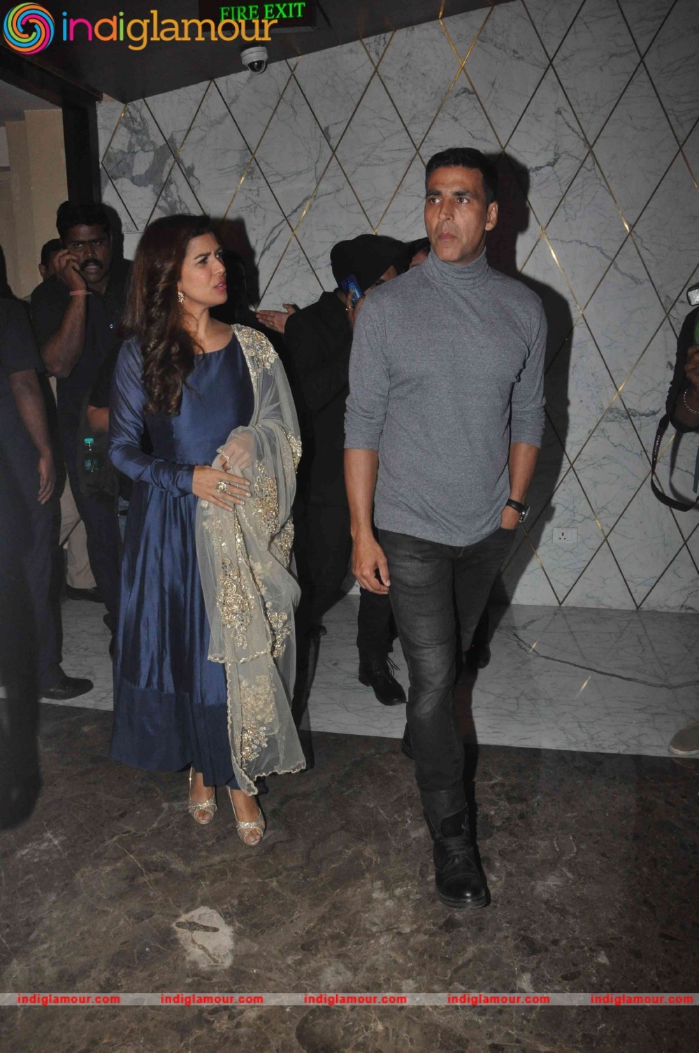 Akshay Kumar Nimrat Kaur and the Cast of Airlift Interact with the Audiance Event hd photo