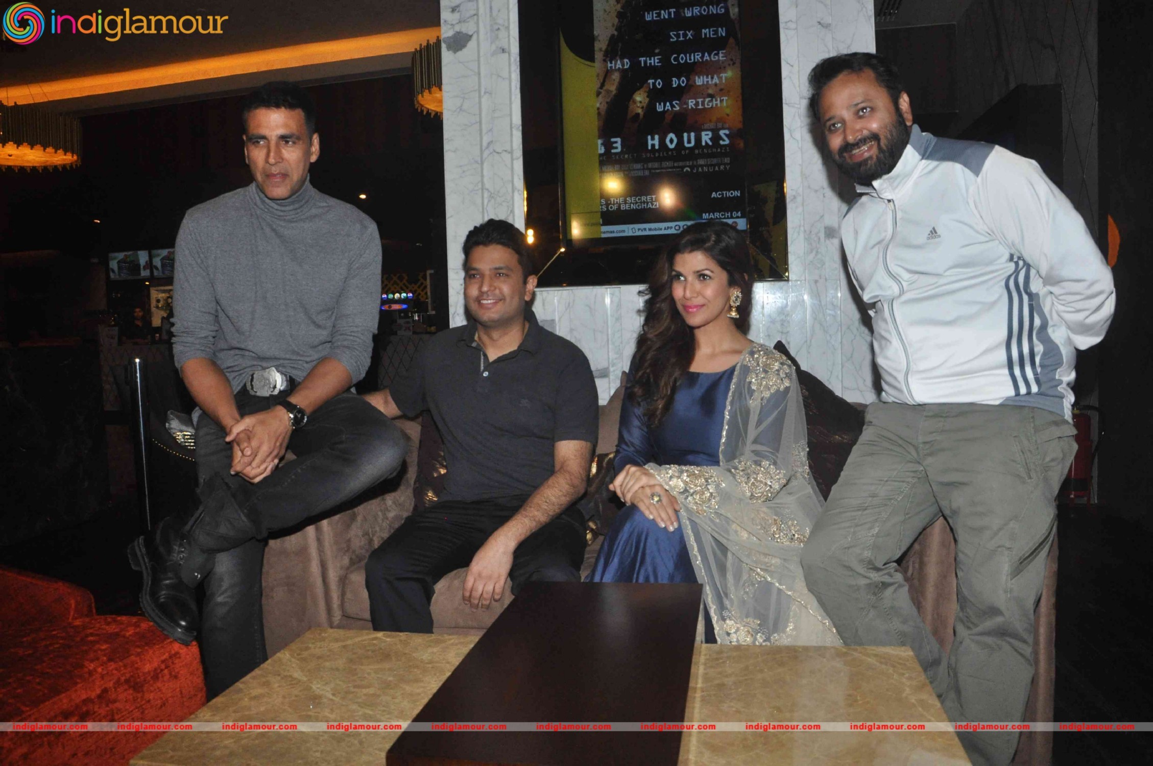Akshay Kumar Nimrat Kaur and the Cast of Airlift Interact with the Audiance Event hd photo