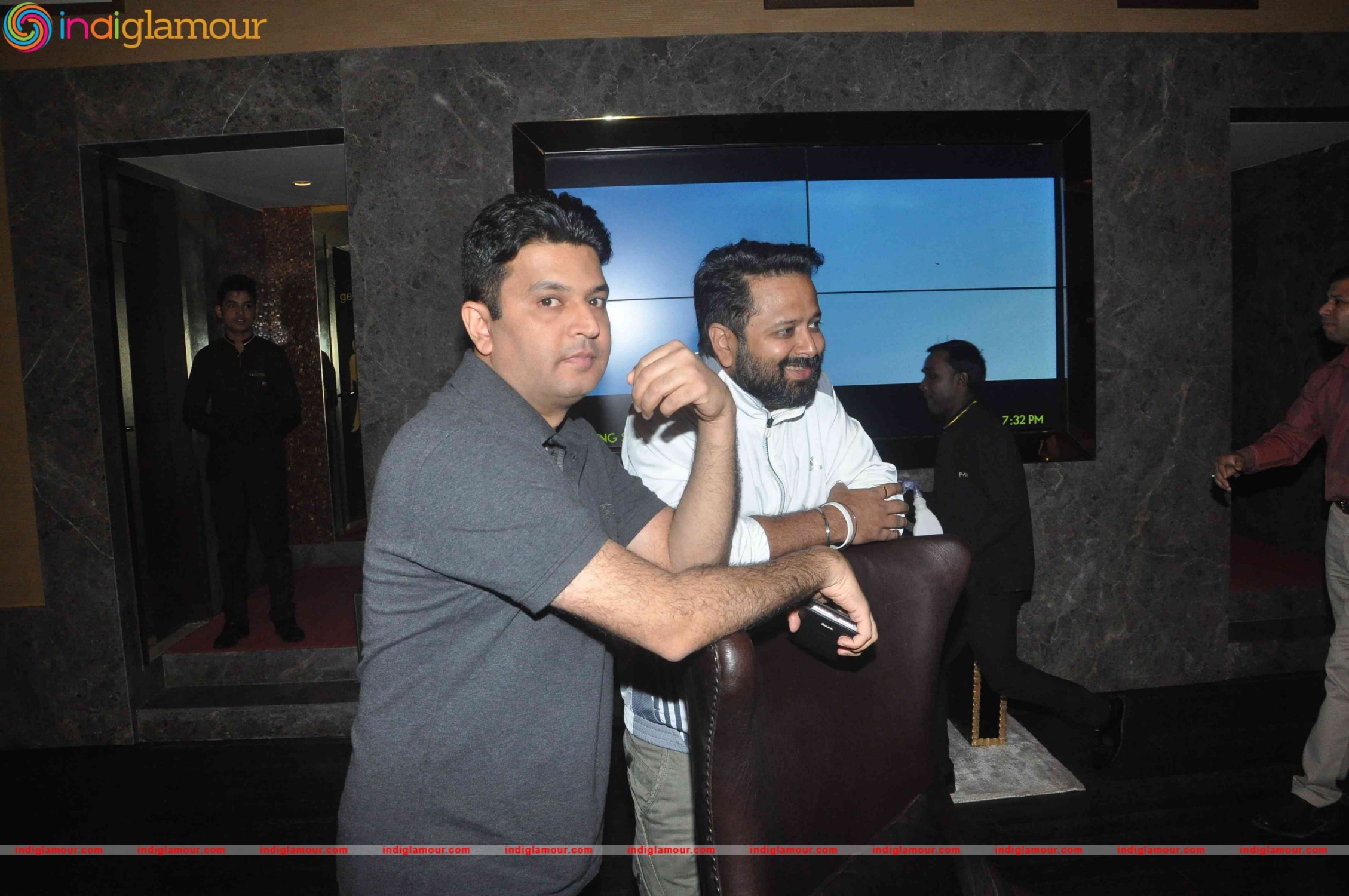 Akshay Kumar Nimrat Kaur and the Cast of Airlift Interact with the Audiance Event hd photo