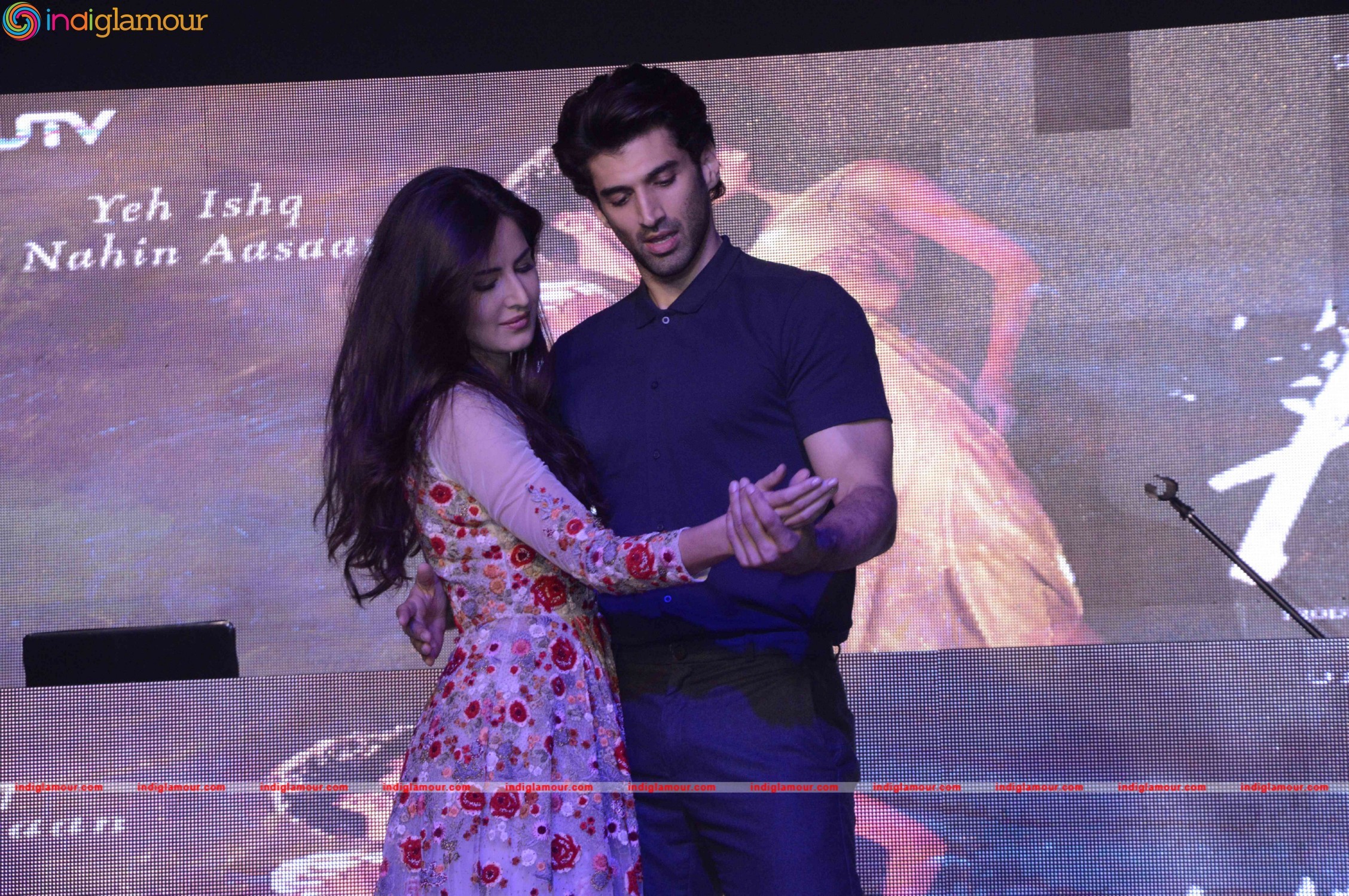 Promotion of Film Fitoor at Mithibai College Event hd photo