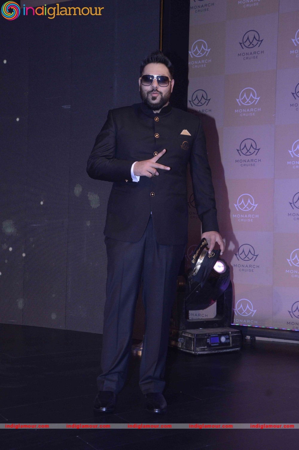 Sachin Tendulkar Unveils Monarch's Cricket and Bollywood Cruise Event hd photo