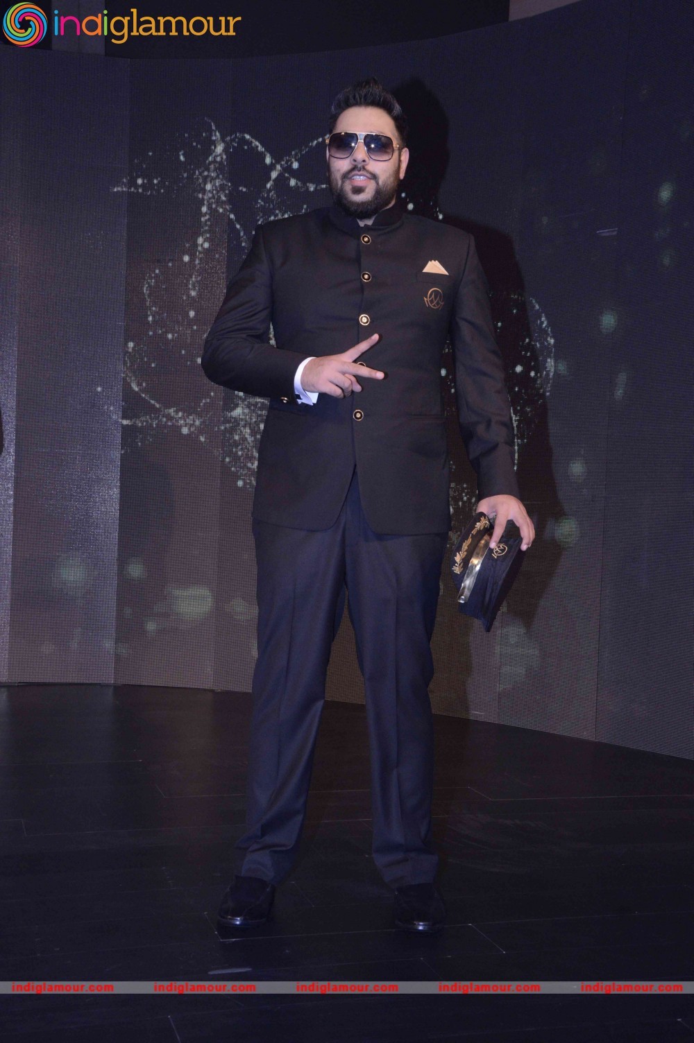 Sachin Tendulkar Unveils Monarch's Cricket and Bollywood Cruise Event hd photo