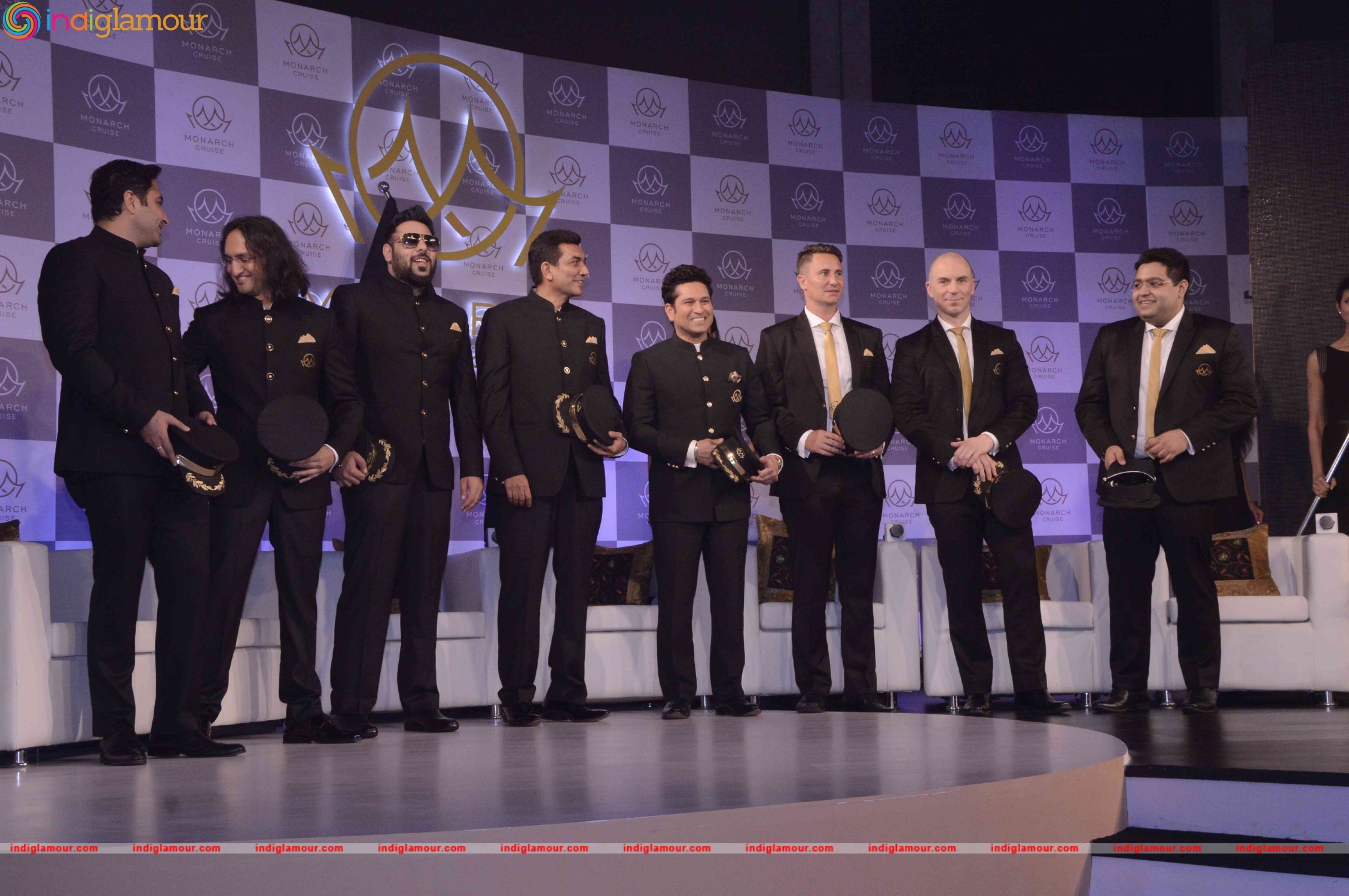 Sachin Tendulkar Unveils Monarch's Cricket and Bollywood Cruise Event hd photo