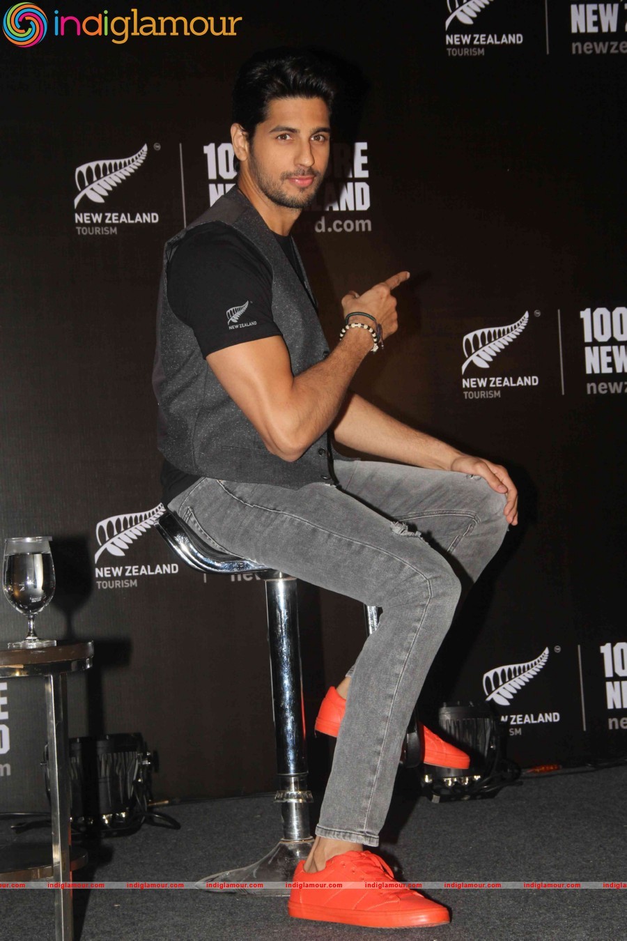Sidharth Malhotra Unveils New Campaign for New Zealand Tourism Event hd photo