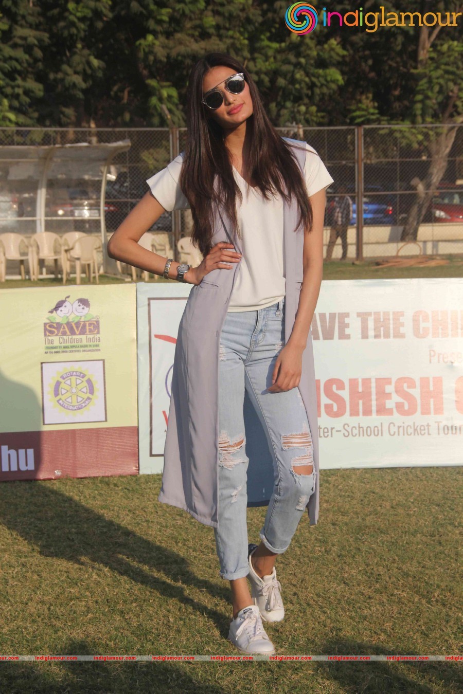 Suniel Shetty, Athiya participate Vishesh Cup Cricket Match Event hd photo