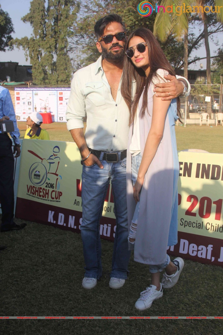 Suniel Shetty, Athiya participate Vishesh Cup Cricket Match Event hd photo
