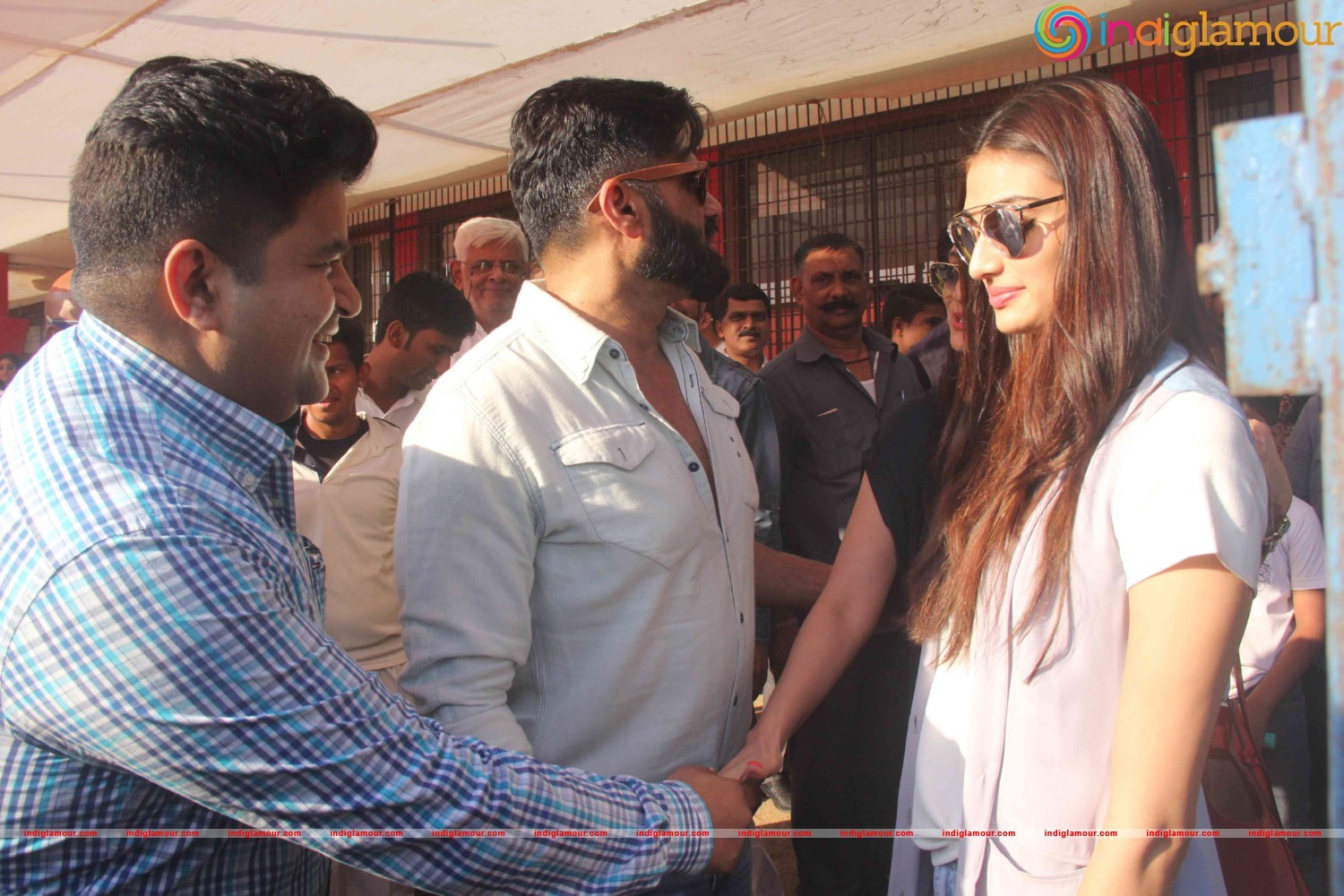 Suniel Shetty, Athiya participate Vishesh Cup Cricket Match Event hd photo
