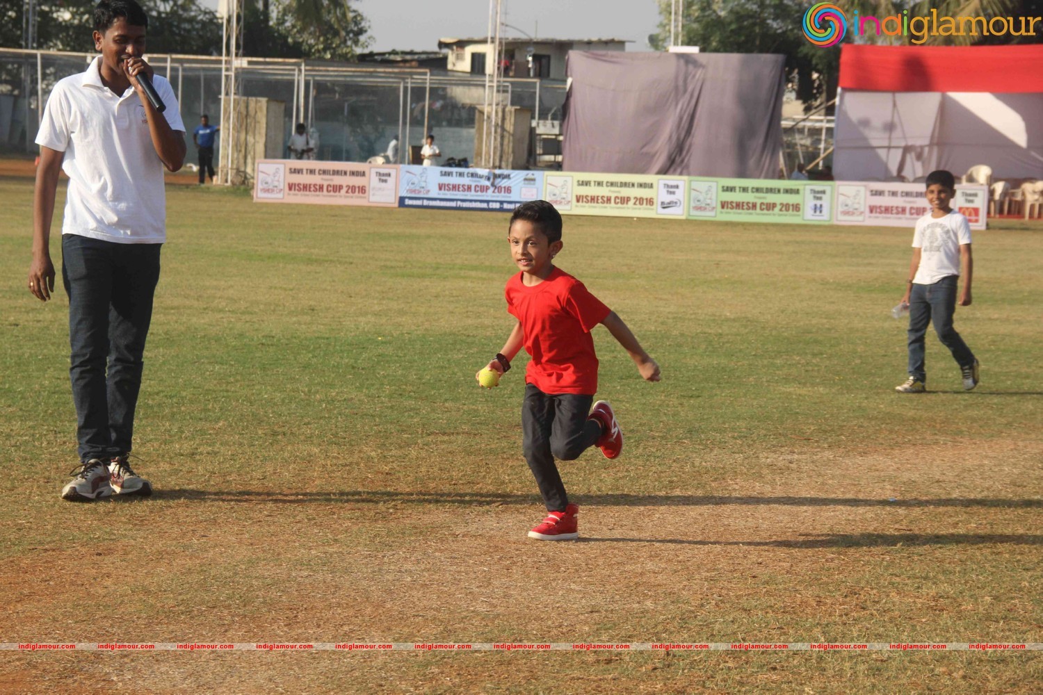 Suniel Shetty, Athiya participate Vishesh Cup Cricket Match Event hd photo