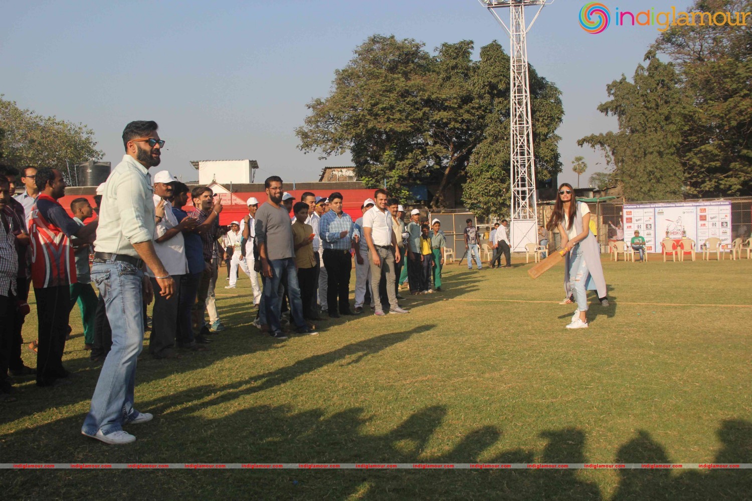 Suniel Shetty, Athiya participate Vishesh Cup Cricket Match Event hd photo