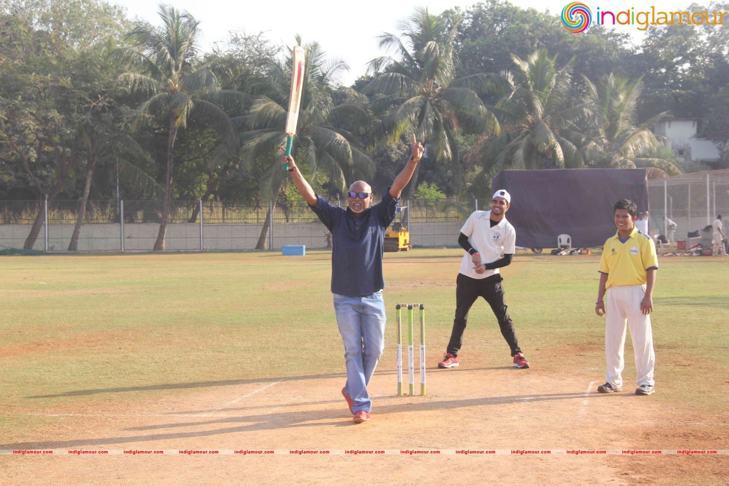 Suniel Shetty, Athiya participate Vishesh Cup Cricket Match Event hd photo