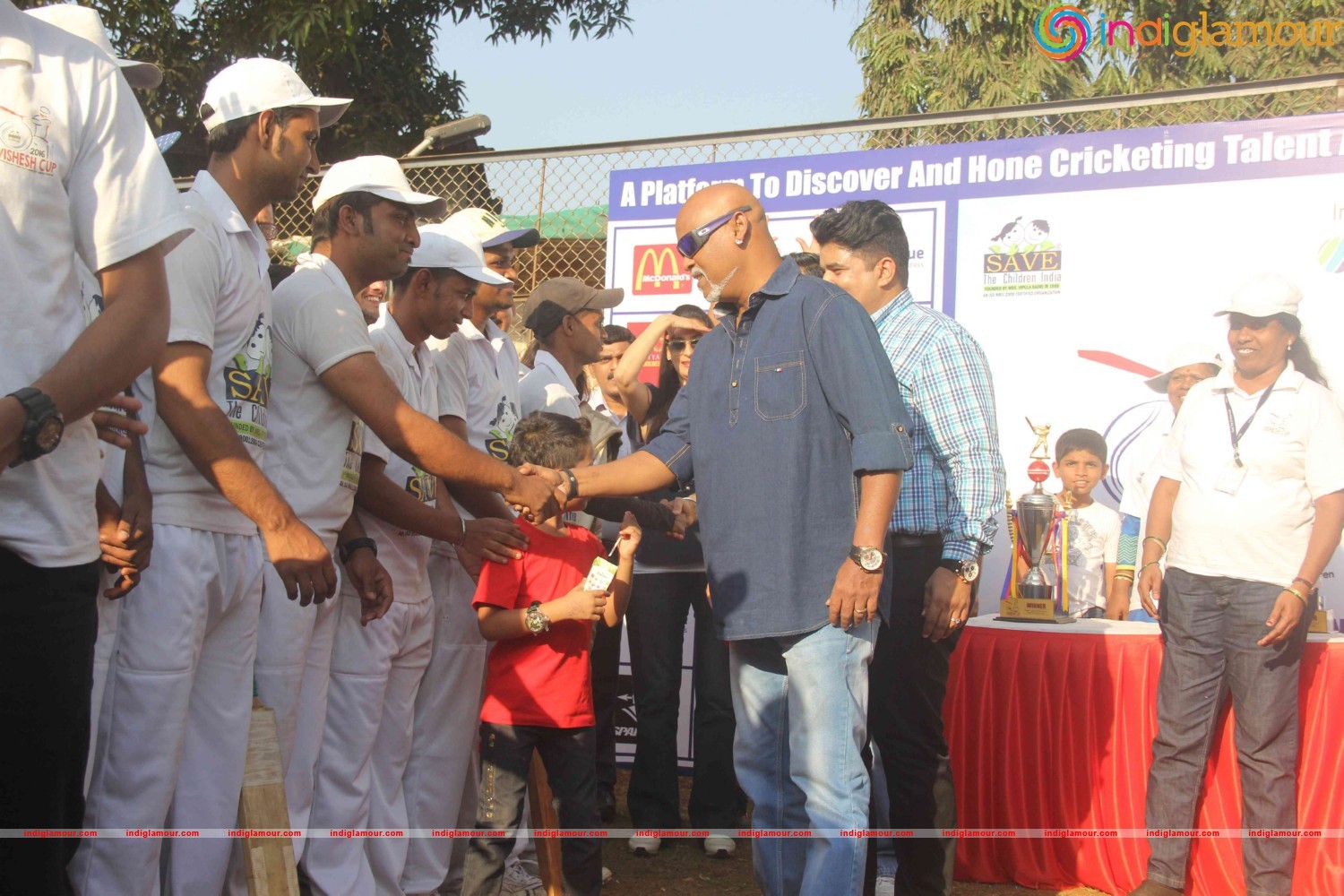 Suniel Shetty, Athiya participate Vishesh Cup Cricket Match Event hd photo