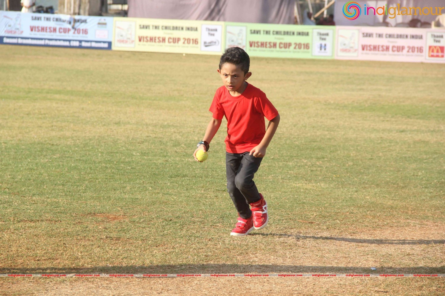 Suniel Shetty, Athiya participate Vishesh Cup Cricket Match Event hd photo