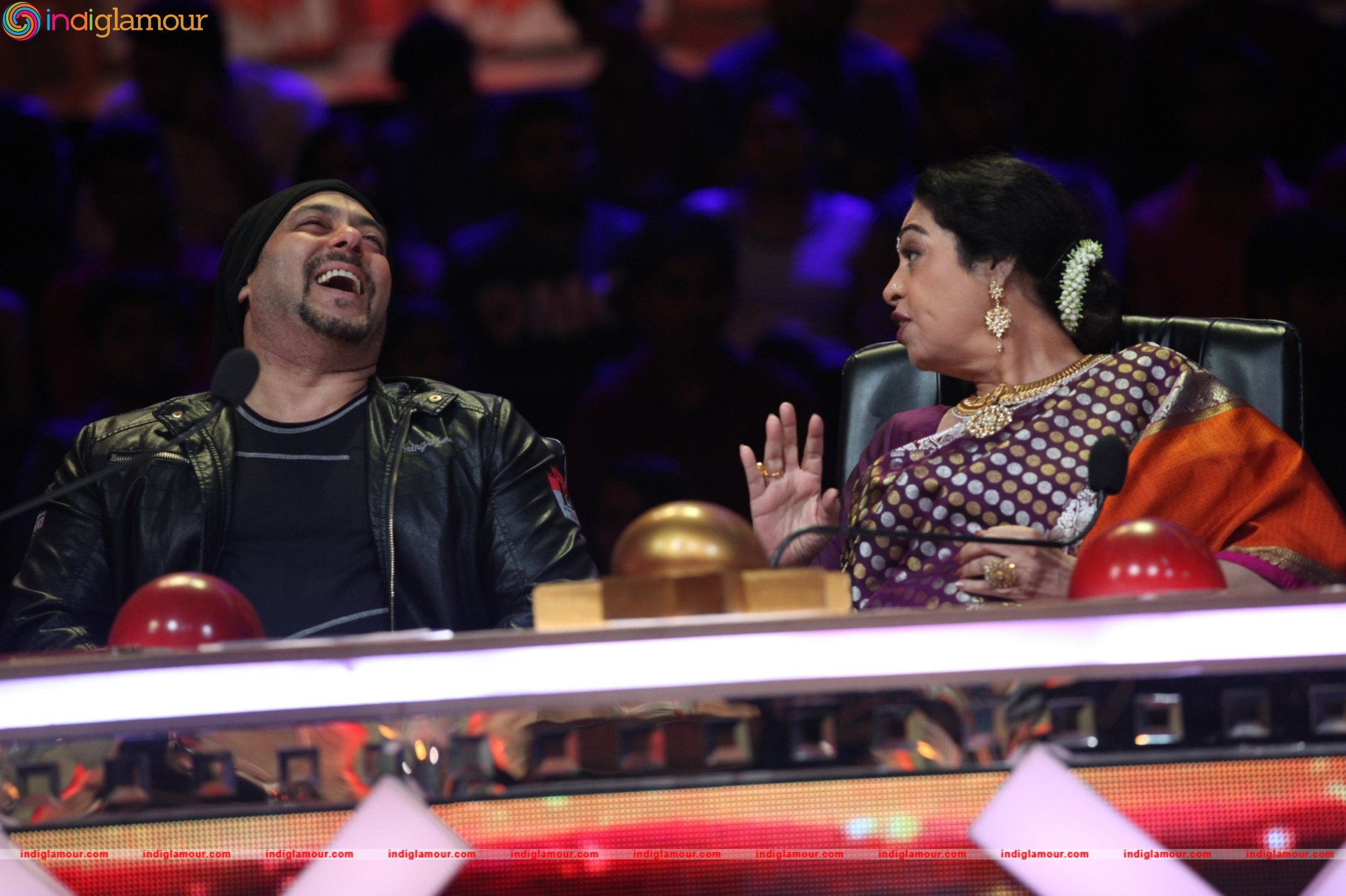 Cast of Sultan at Indias Got Talent Event hd photo