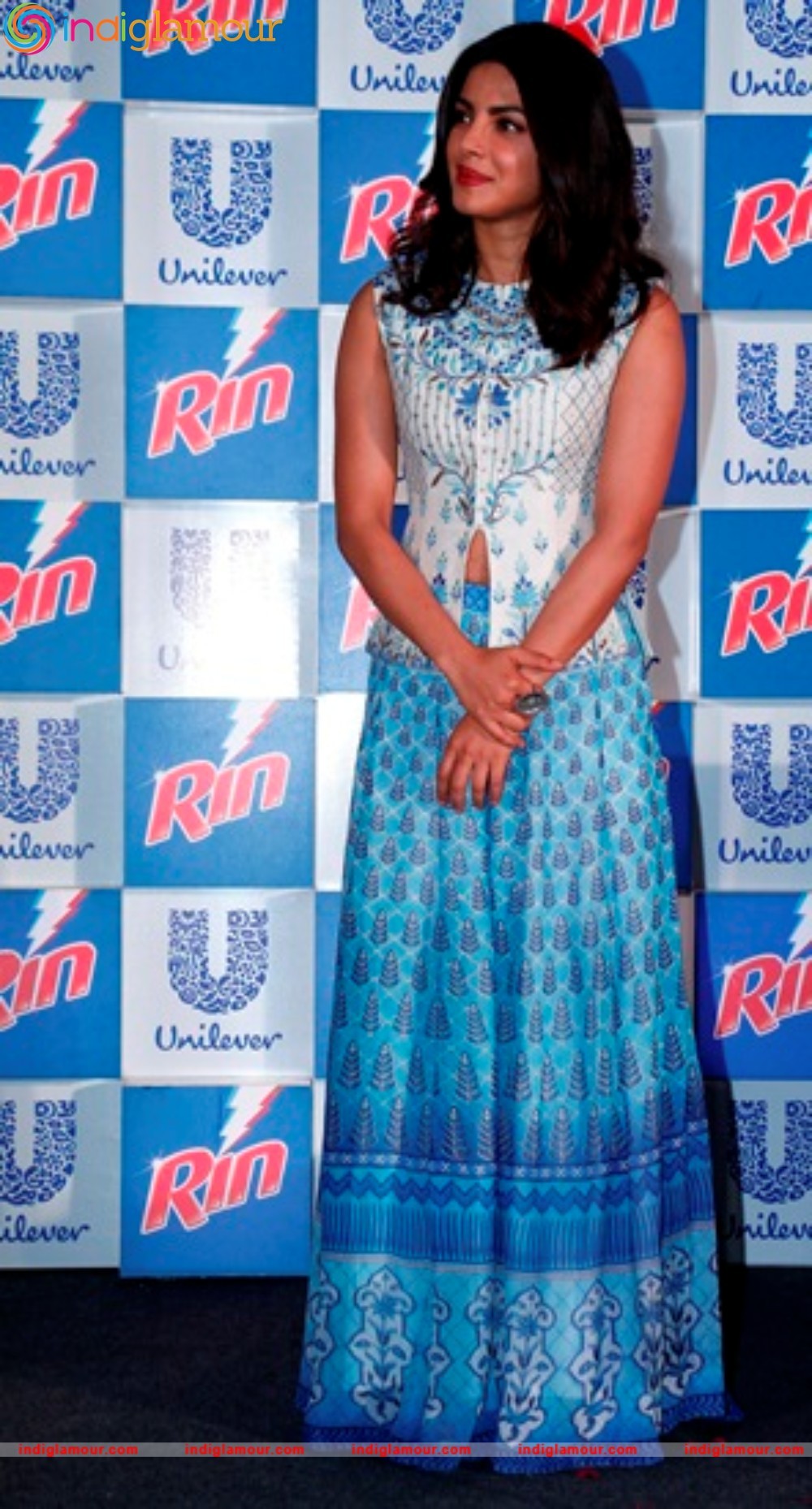 Priyanka Chopra Salutes the Shine and Courage of Indian Women with RIN Event hd photo