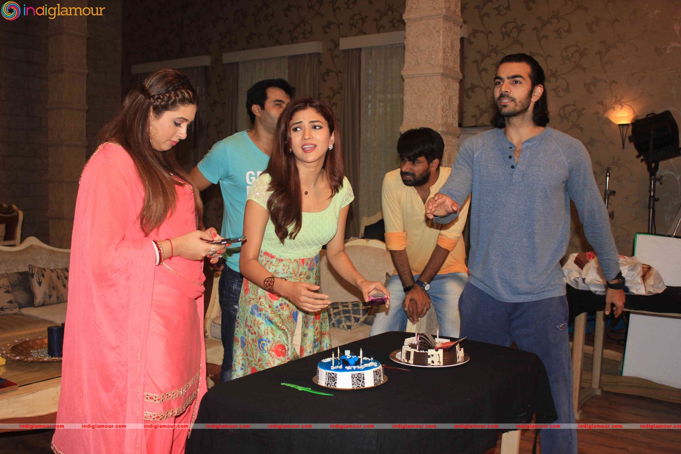 Celebration of 100 Episodes of Life Oks Television Show Bahu Humari Rajni Kant Event hd photo