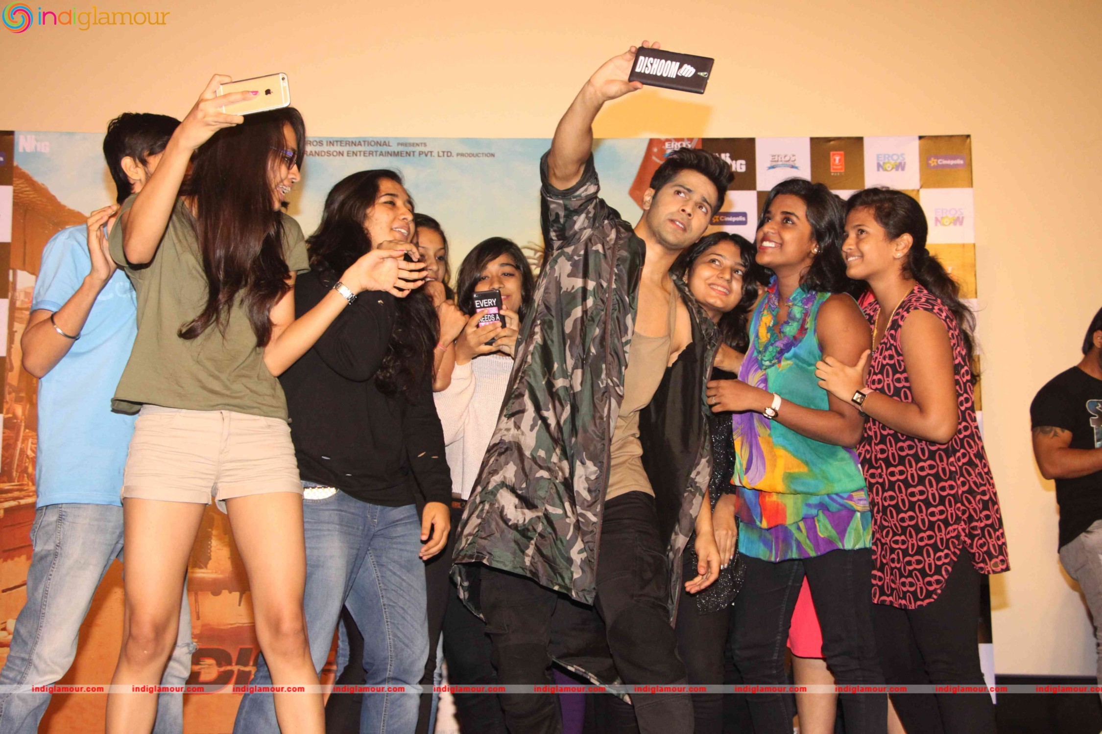 John Abraham and Varun Dhawan Interact with their Fans Event hd photo