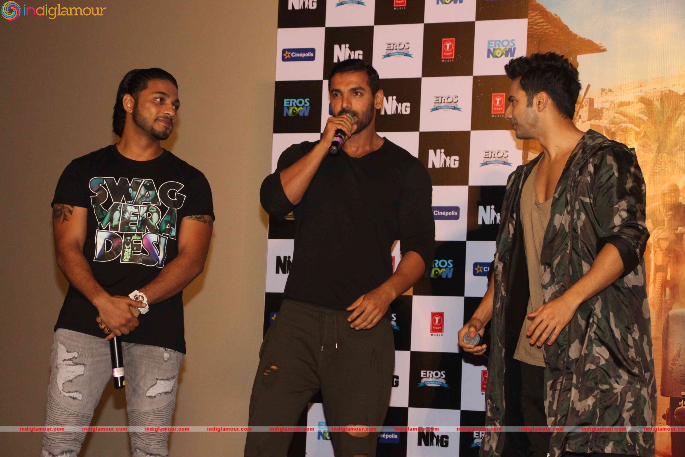 John Abraham and Varun Dhawan Interact with their Fans Event hd photo