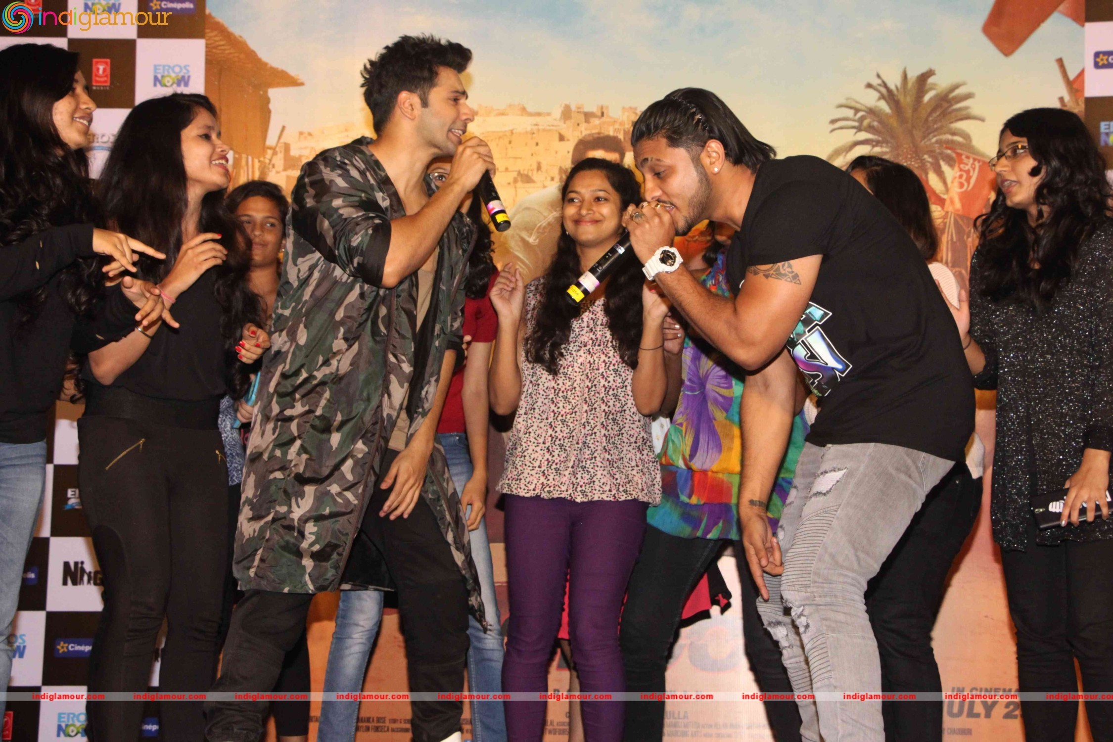 John Abraham and Varun Dhawan Interact with their Fans Event hd photo