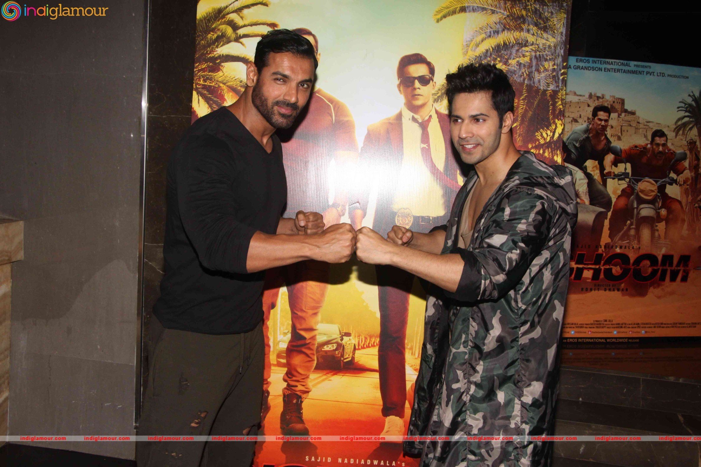 John Abraham and Varun Dhawan Interact with their Fans Event hd photo