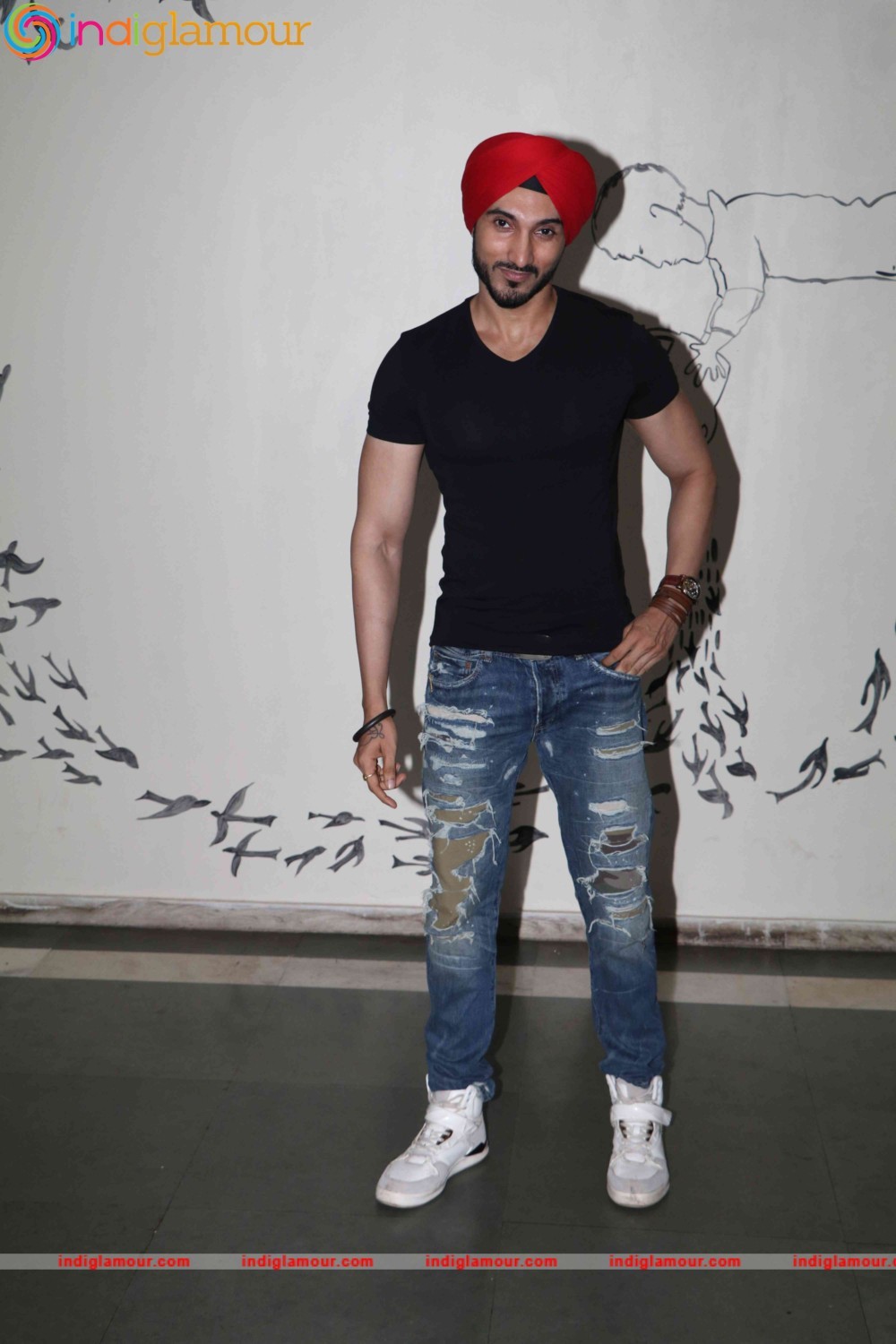 Salman Khan Attend Actor Daisy Shah Debut Play Begum Jaan Event hd photo