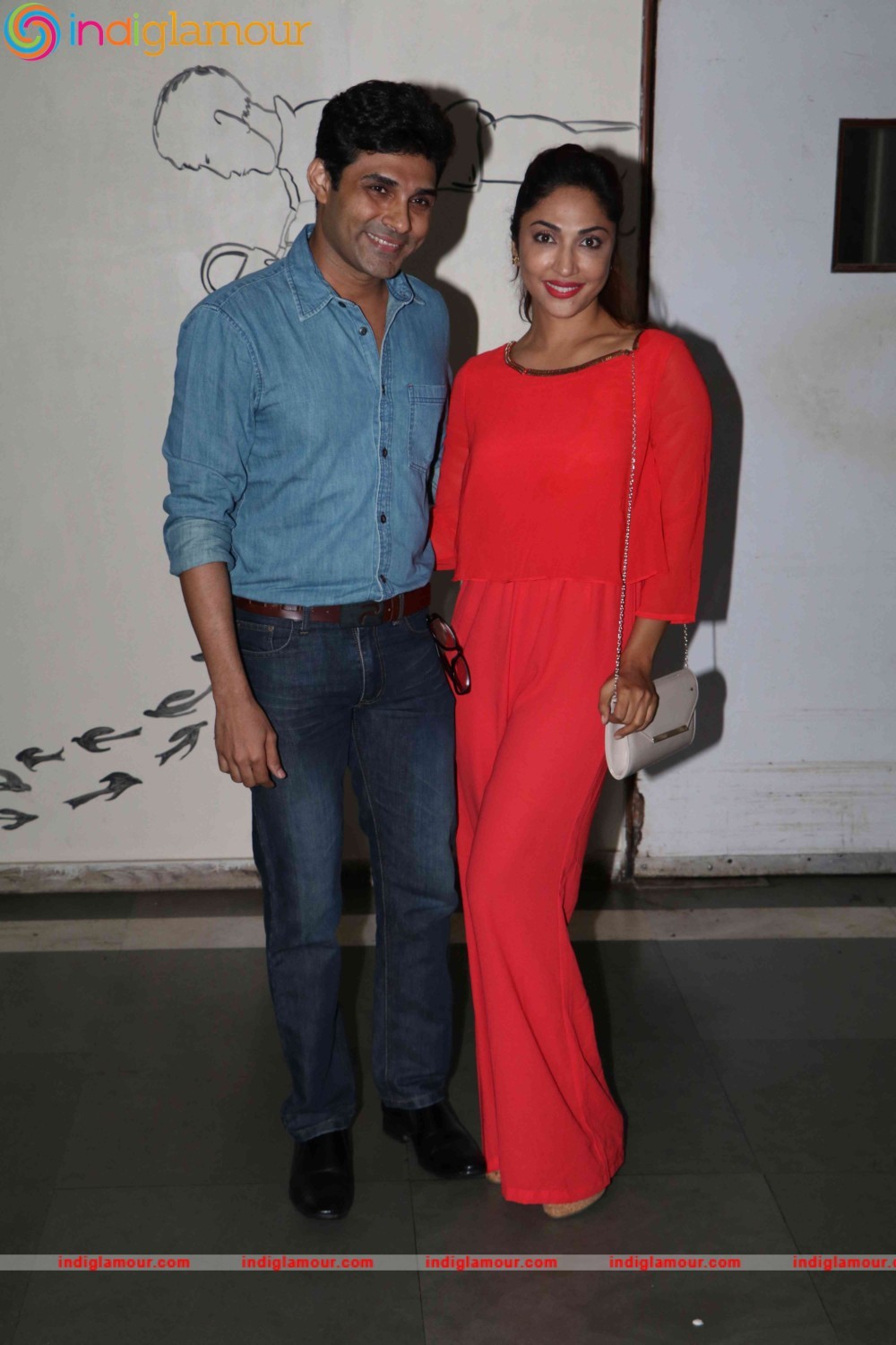 Salman Khan Attend Actor Daisy Shah Debut Play Begum Jaan Event hd photo