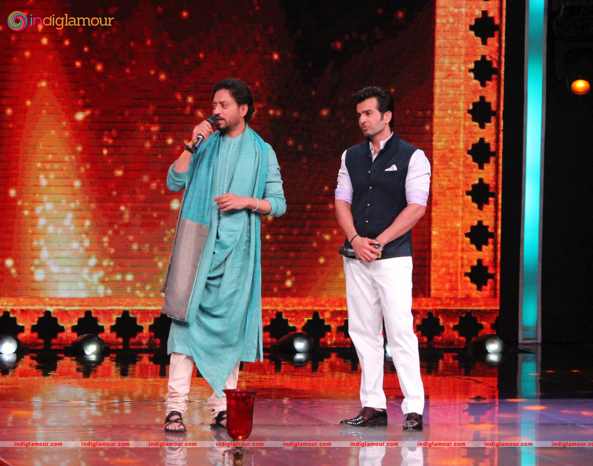 Promotion of Film Madaari on the Sets of Sa Re Ga Ma Pa 2016 Event hd photo