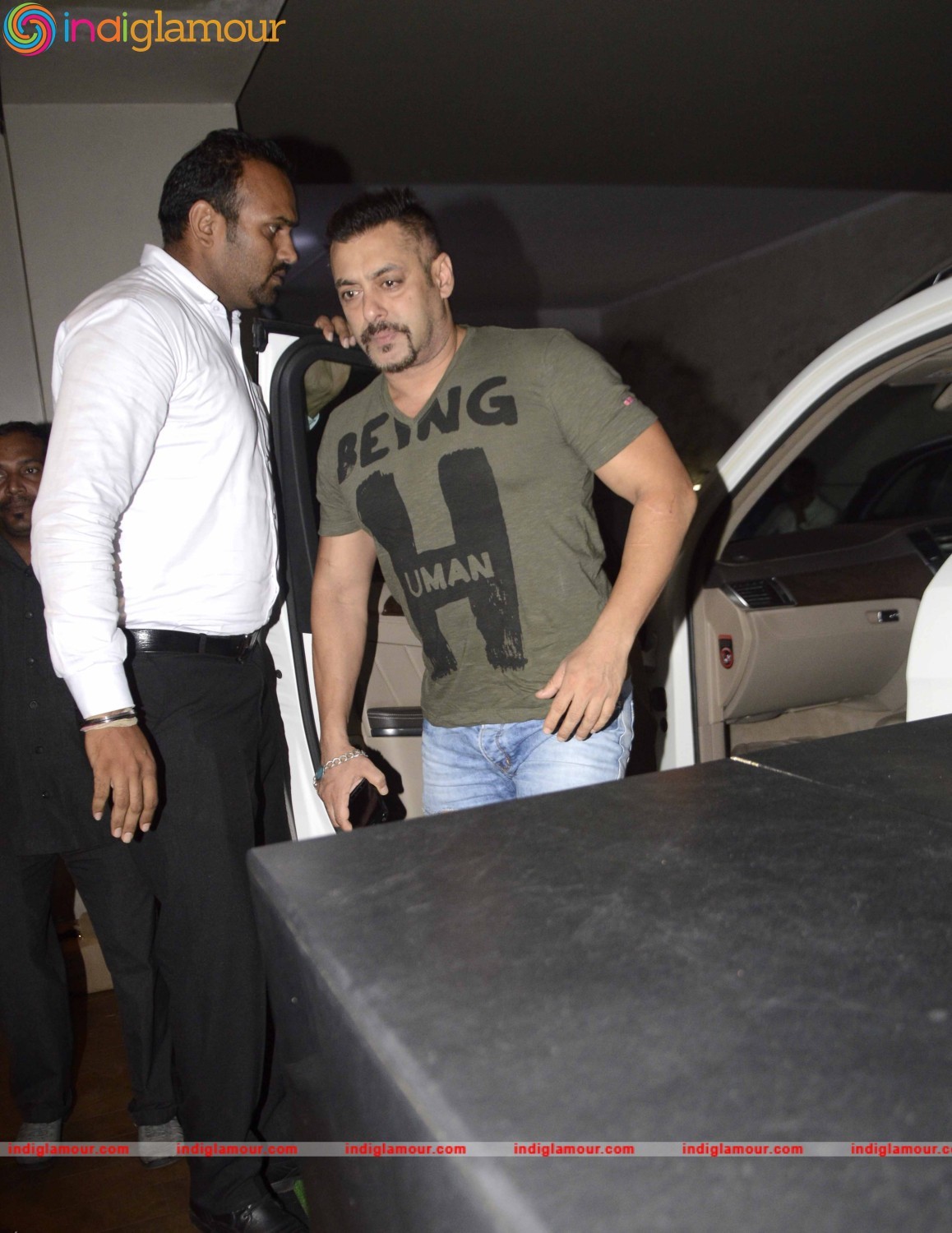 Sultan Screening with Salman Khan and his Family at Lightbox Event hd photo