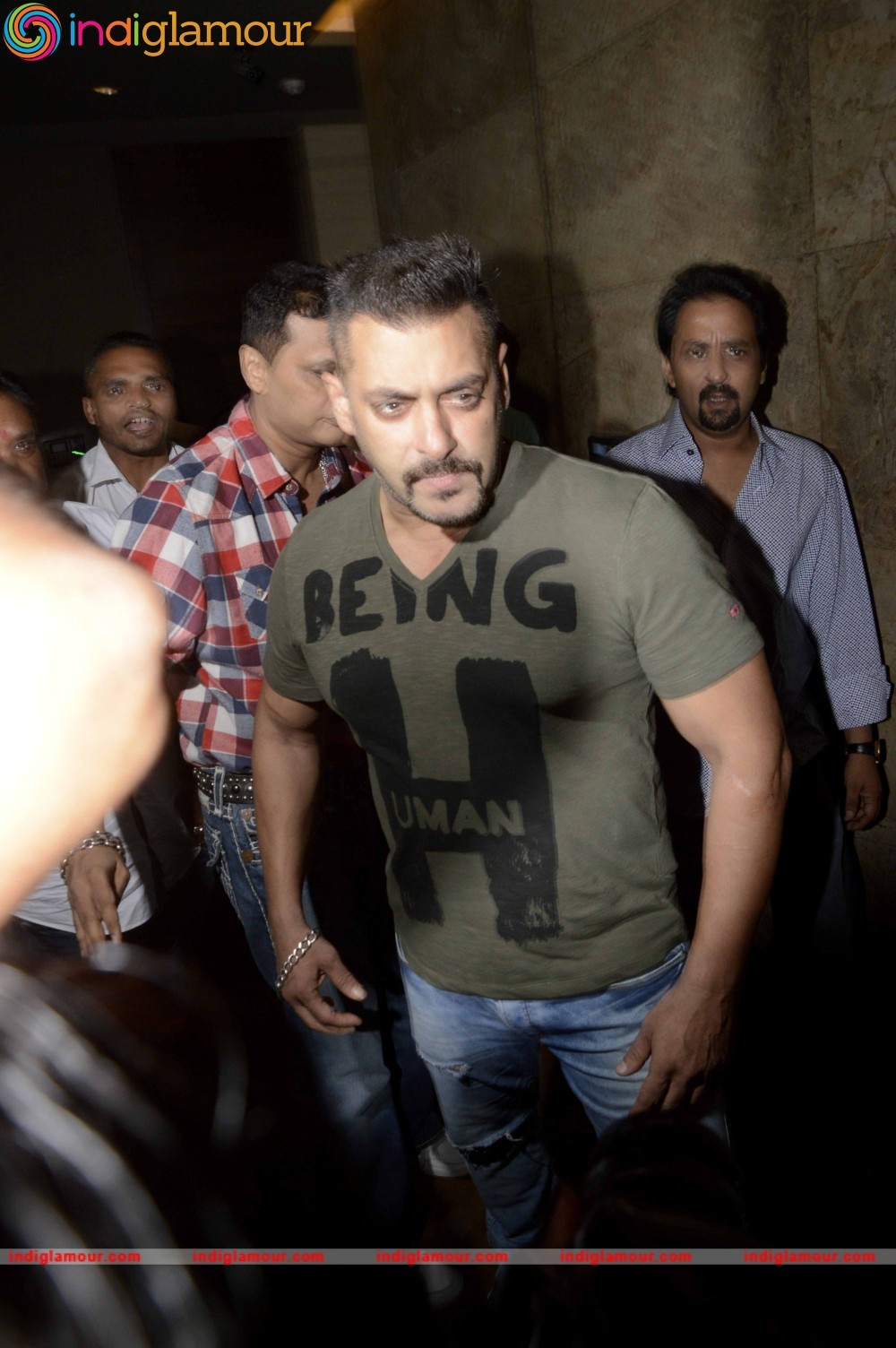 Sultan Screening with Salman Khan and his Family at Lightbox Event hd photo
