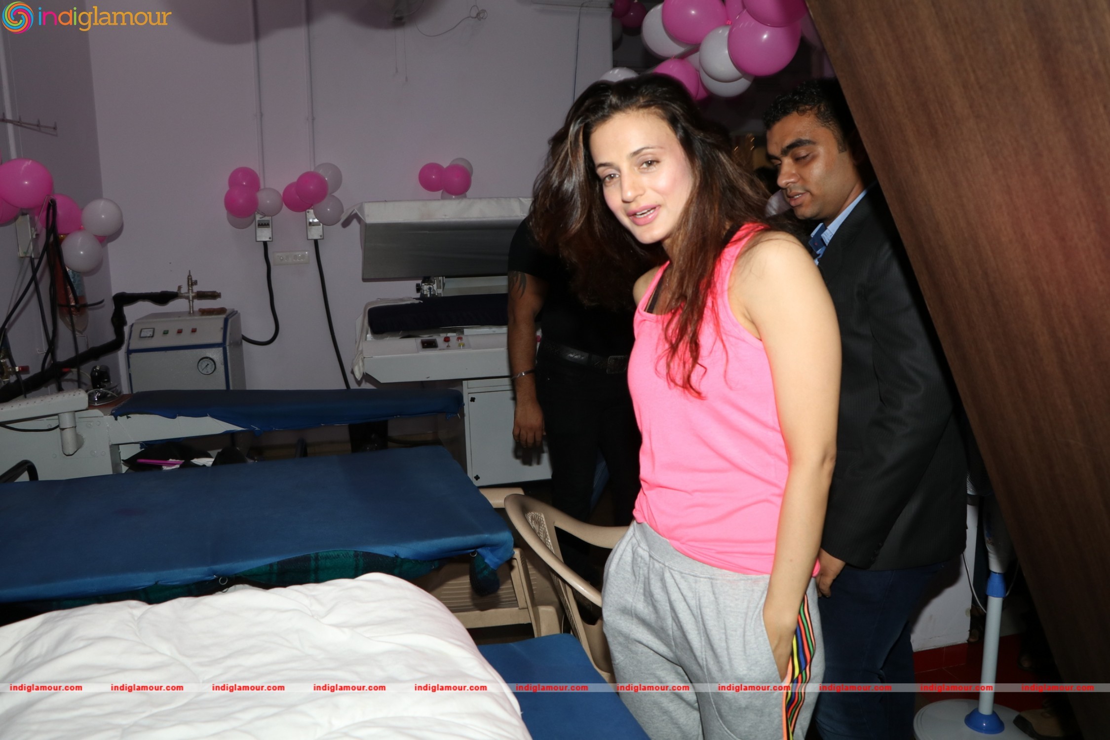 Ameesha Patel Launches The Swiss Laundry Event hd photo
