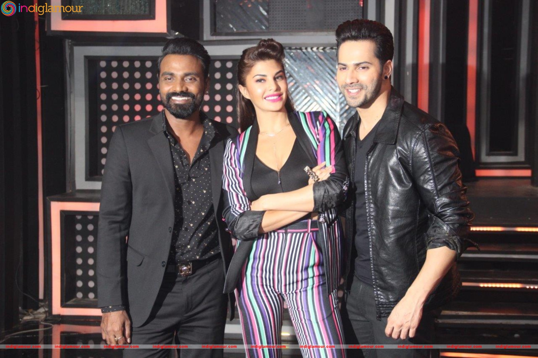 Varun Dhawan and Jacqueline Sizzle on Dance Plus Stage with Superjudge Remo D Souza Event hd photo