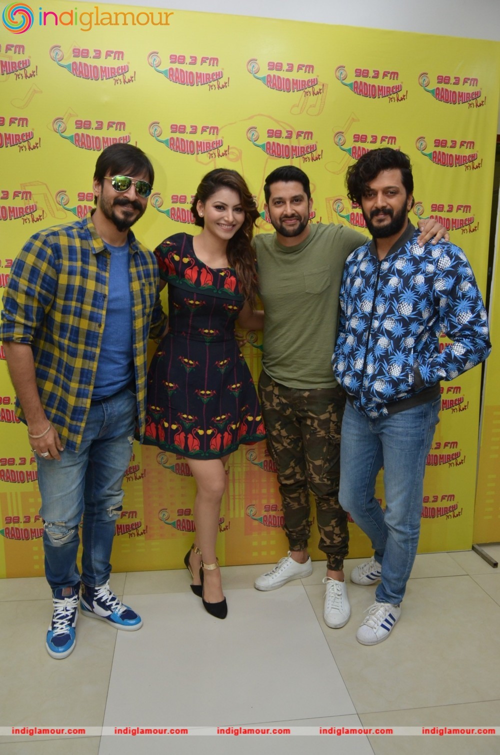 Vivek Oberoi,Ritesh Deshmukh,Aftab Shivdasani and Urvashi Rautela at Radio Mirchi Event hd photo