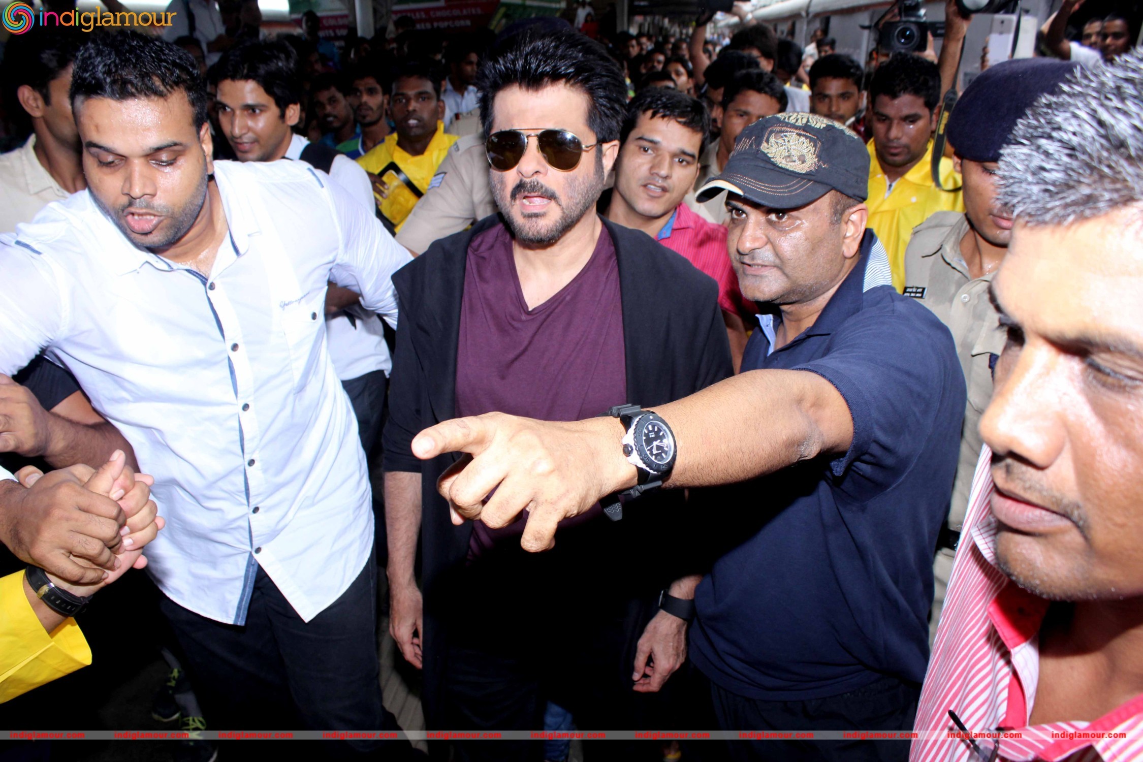 Anil Kapoor Promotes his TV Show 24 Season 2 at Mumbai Central Station Event hd photo
