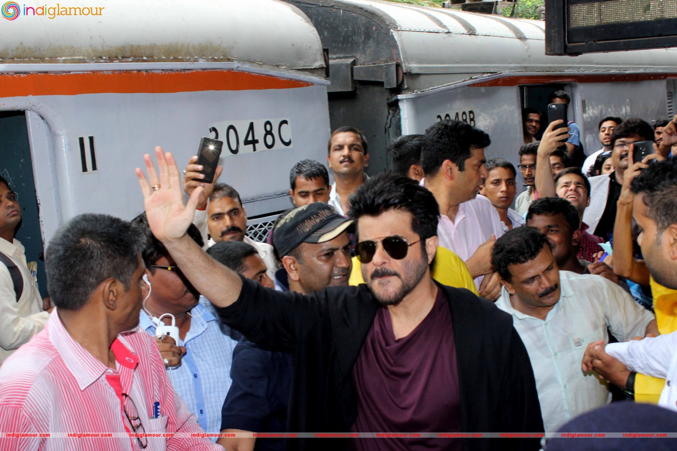 Anil Kapoor Promotes his TV Show 24 Season 2 at Mumbai Central Station Event hd photo