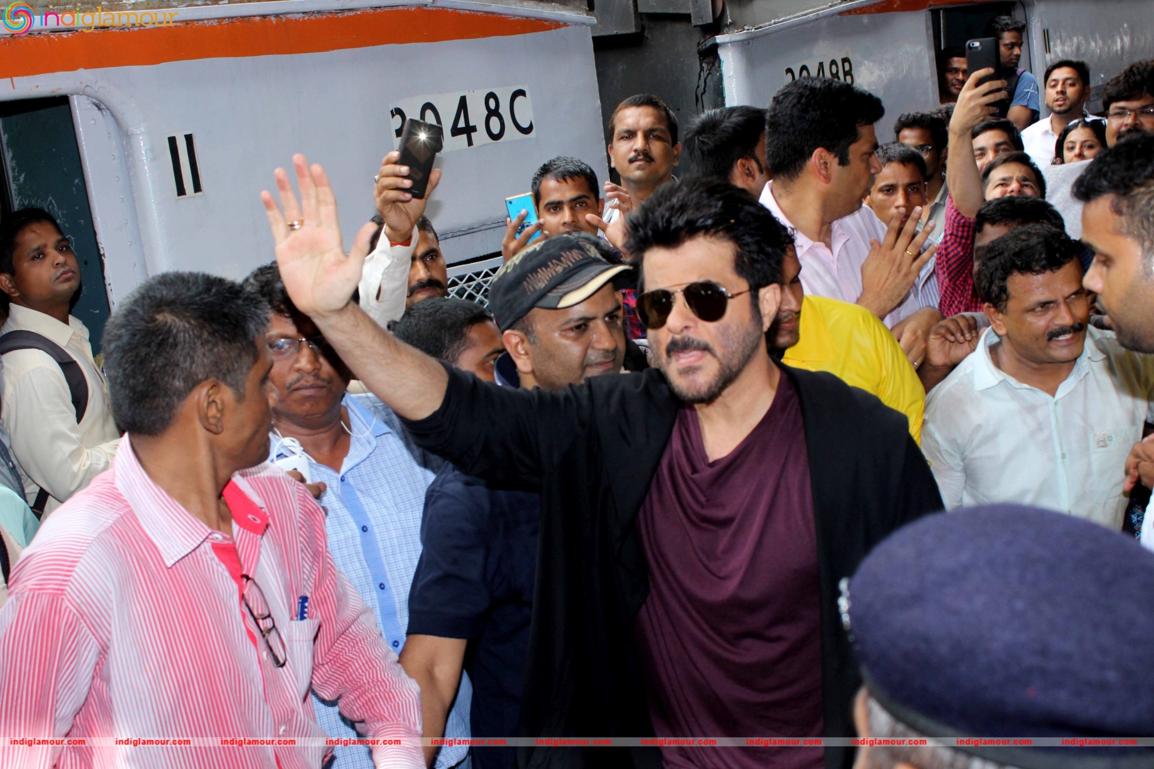 Anil Kapoor Promotes his TV Show 24 Season 2 at Mumbai Central Station Event hd photo