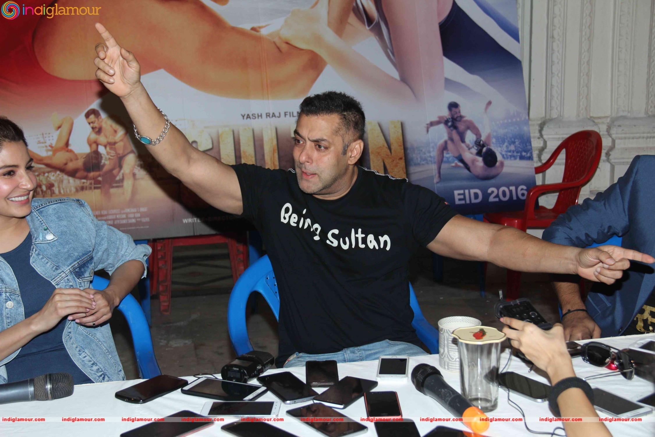 Media Interaction for Success of the Film Sultan at Panvel Event hd photo