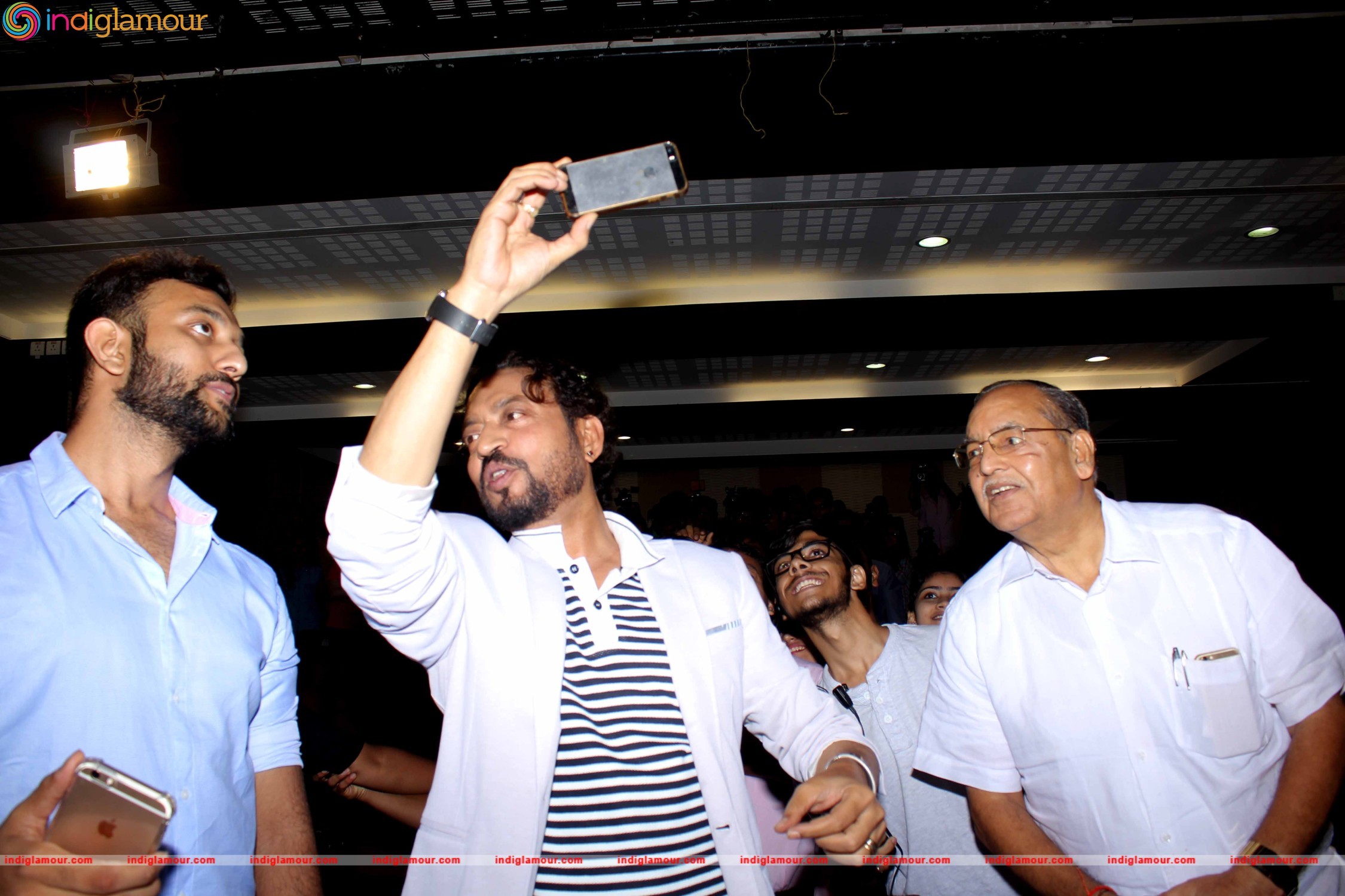 Promotion of Film Madaari at Mithibai College Event hd photo