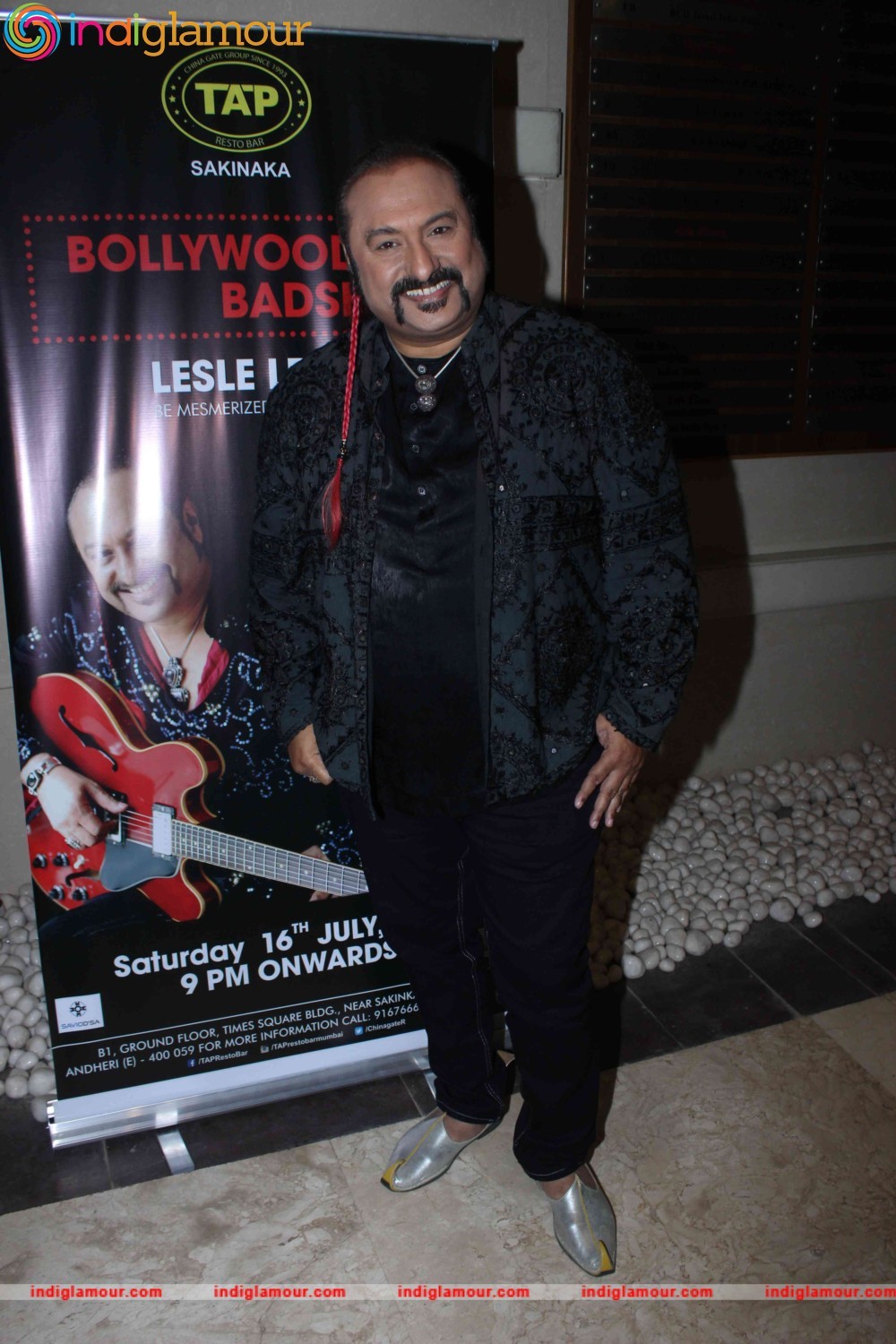 Lesle Lewis Live Show at Tap Resto Bar Andheri Event hd photo